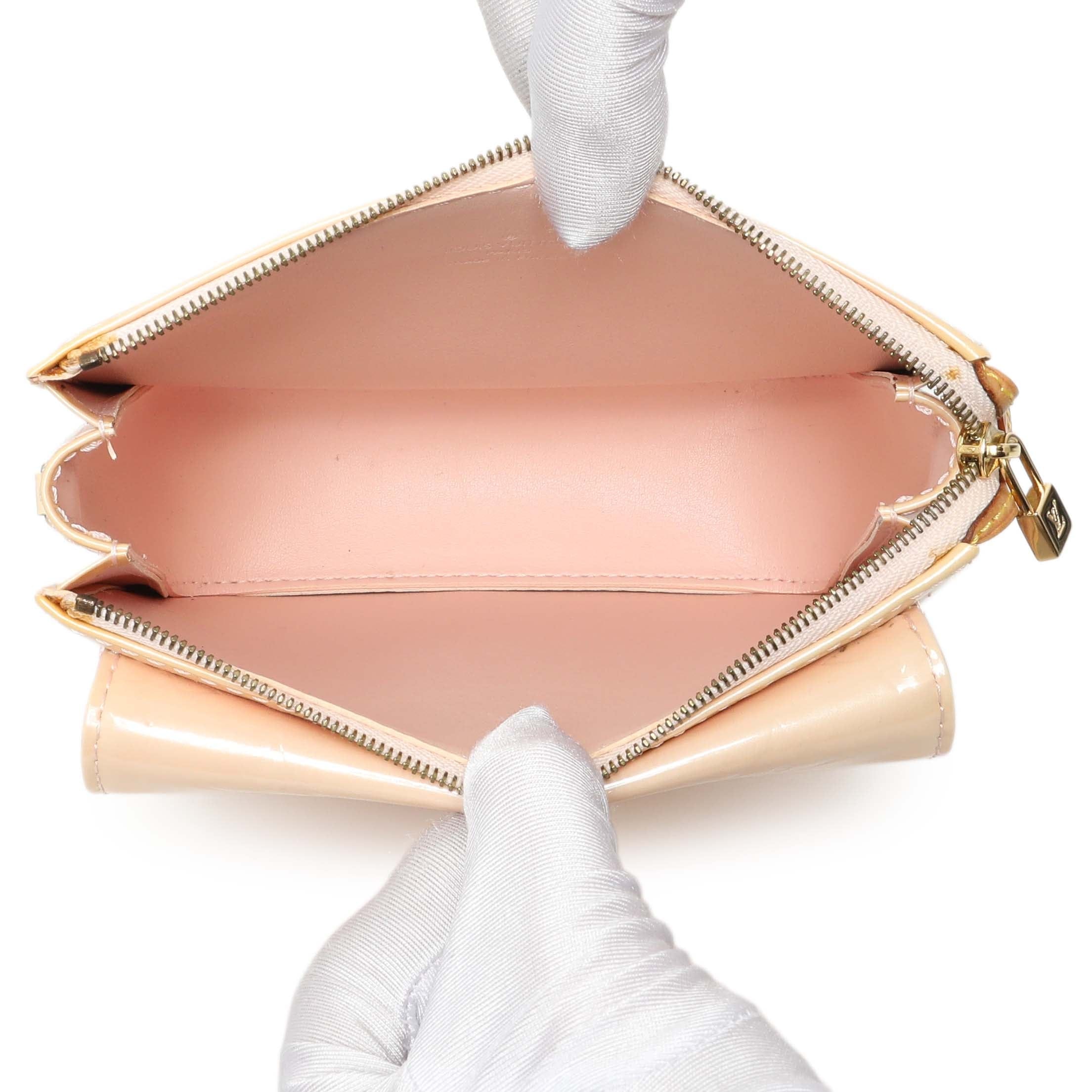 Louis Vuitton Marshmallow Vernis Mott Bag