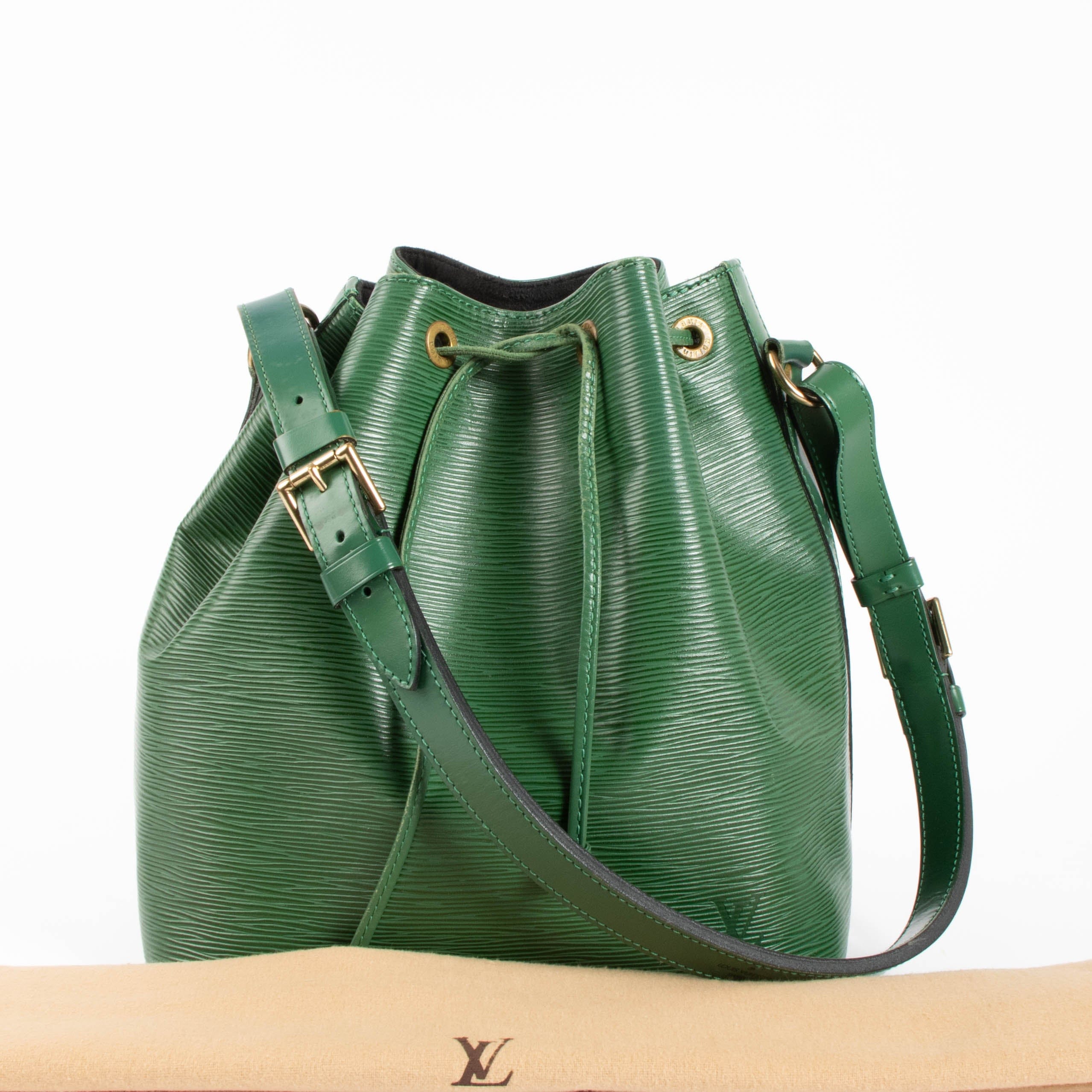 Louis Vuitton Borneo Green Epi Noé PM