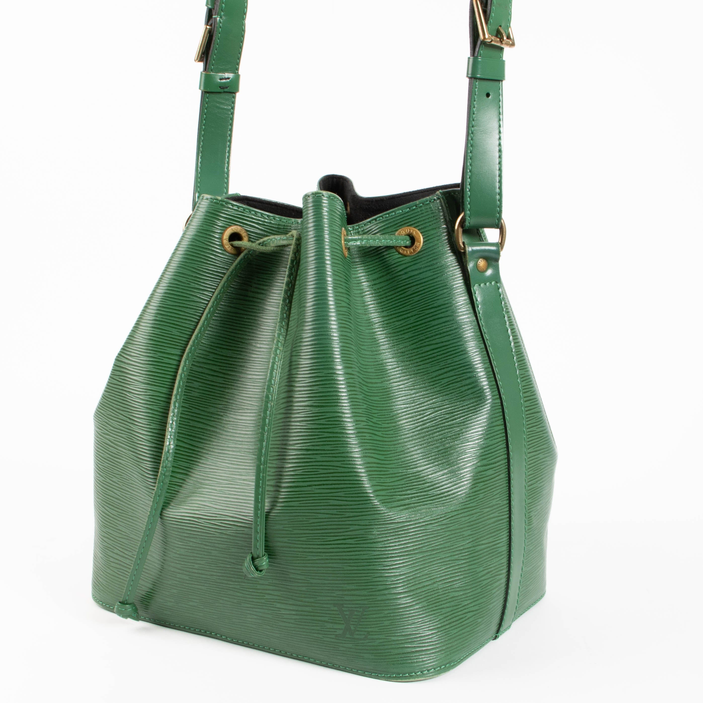 Louis Vuitton Borneo Green Epi Noé PM
