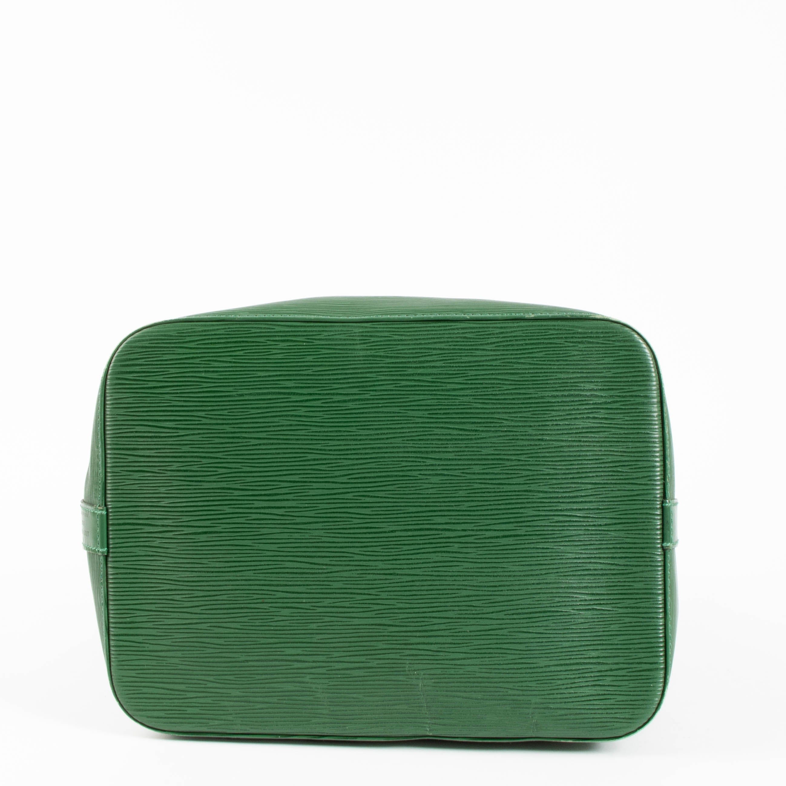 Louis Vuitton Borneo Green Epi Noé PM