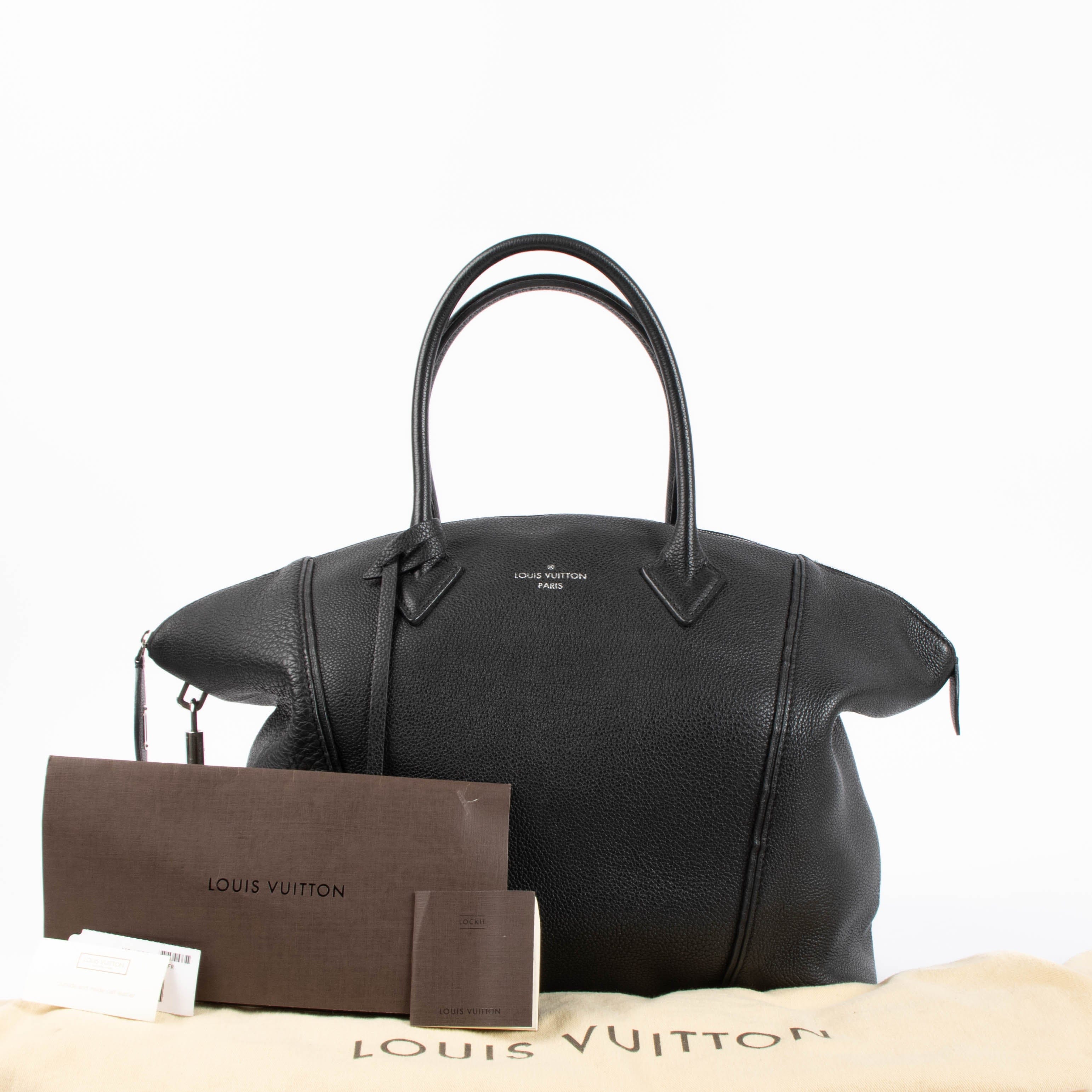 Louis Vuitton Black Veau Cashemire Soft Lockit MM