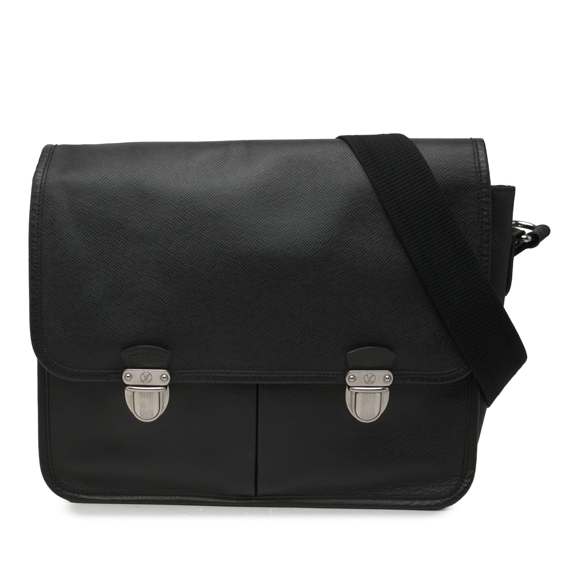 Louis Vuitton Taiga Alexei Messenger