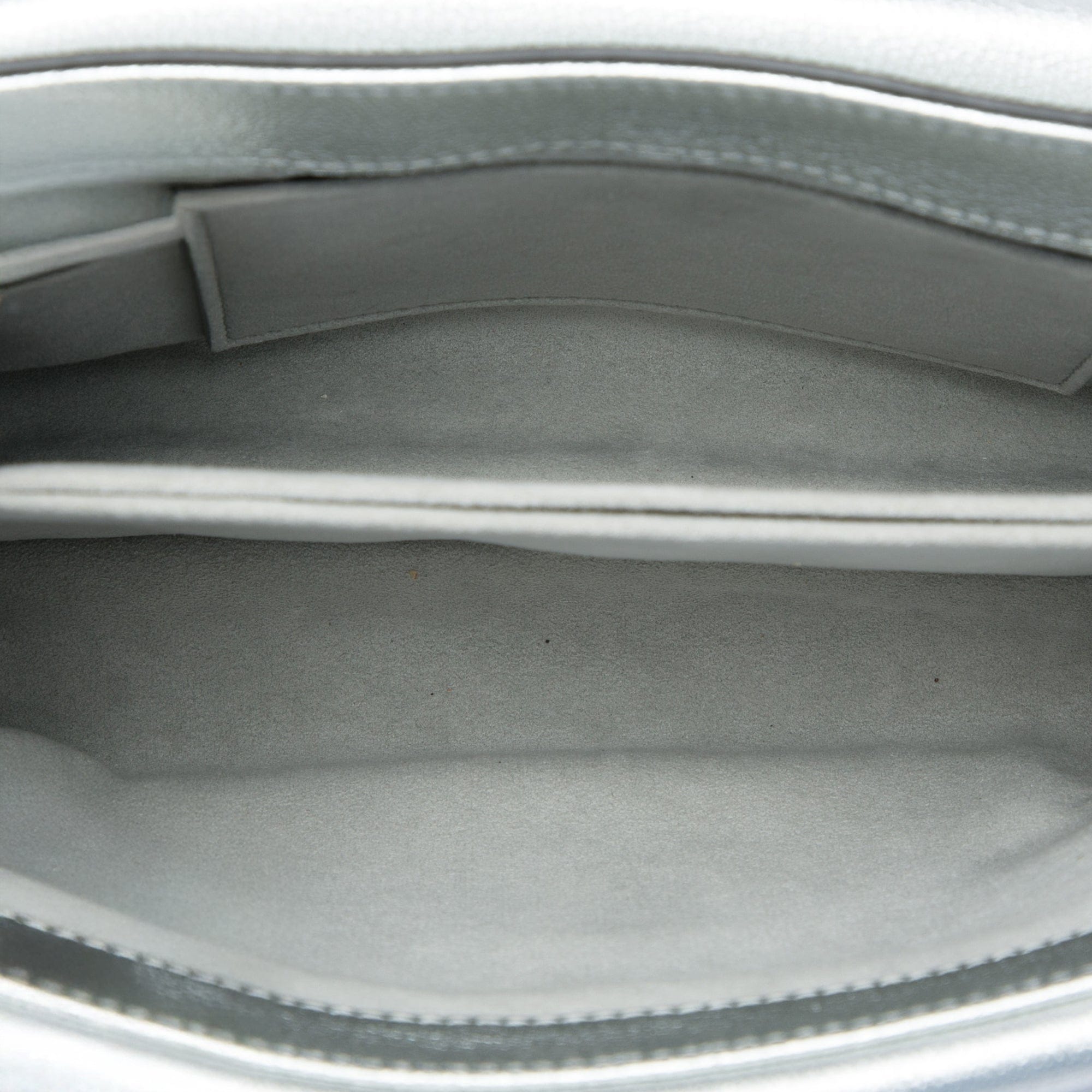 Louis Vuitton Metallic Cuir Plume Ecume Very Chain Bag