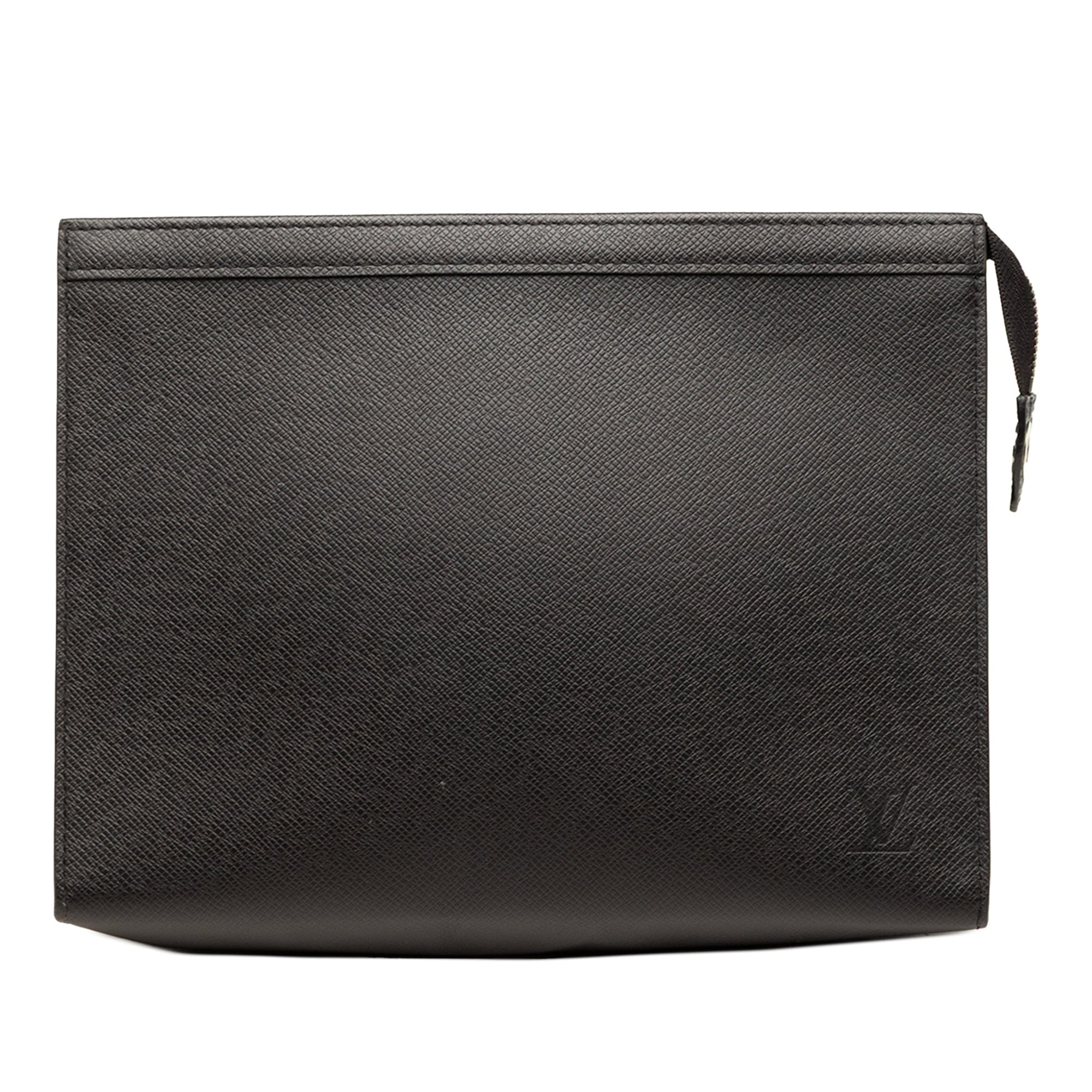 Louis Vuitton Taiga Pochette Voyage MM