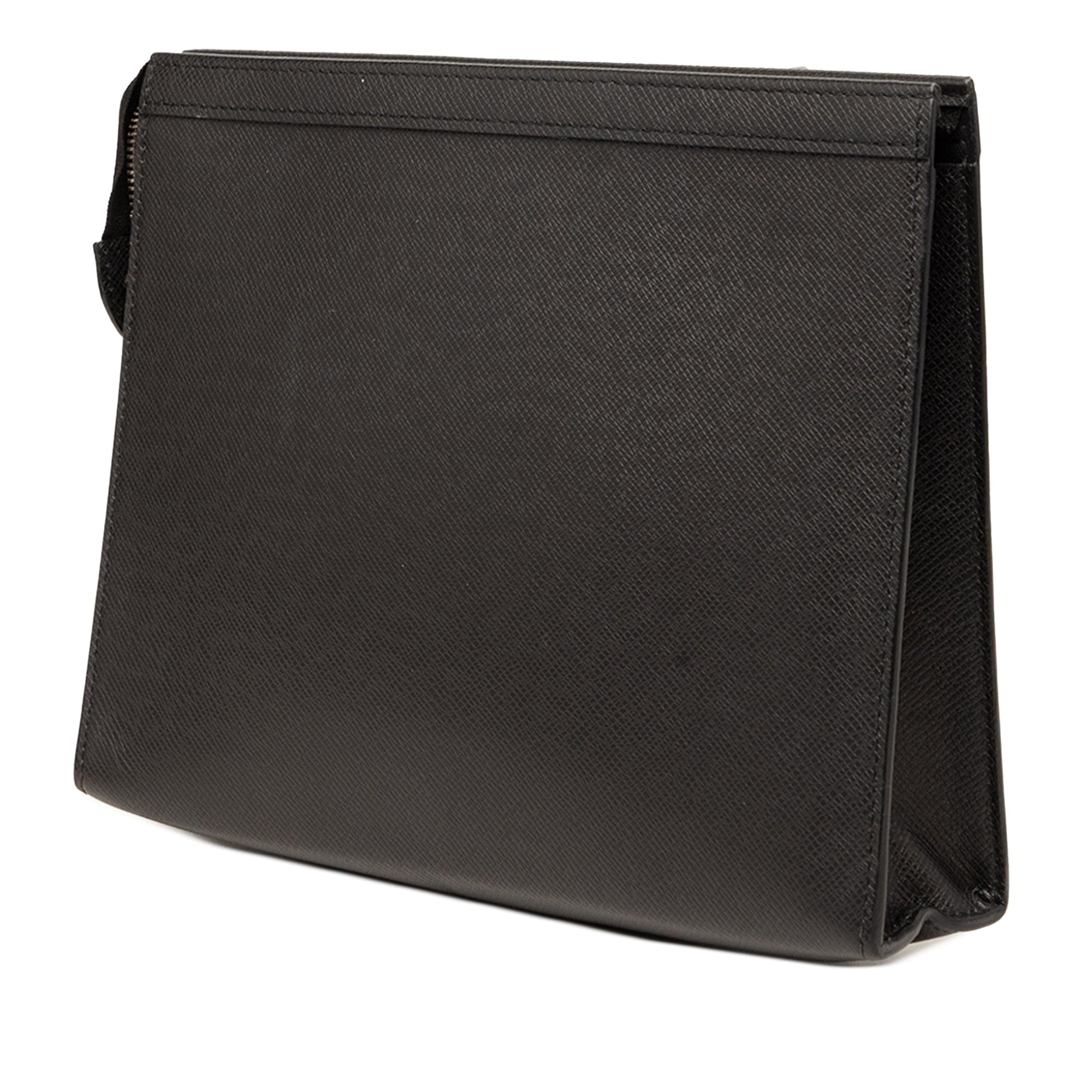 Louis Vuitton Taiga Pochette Voyage MM