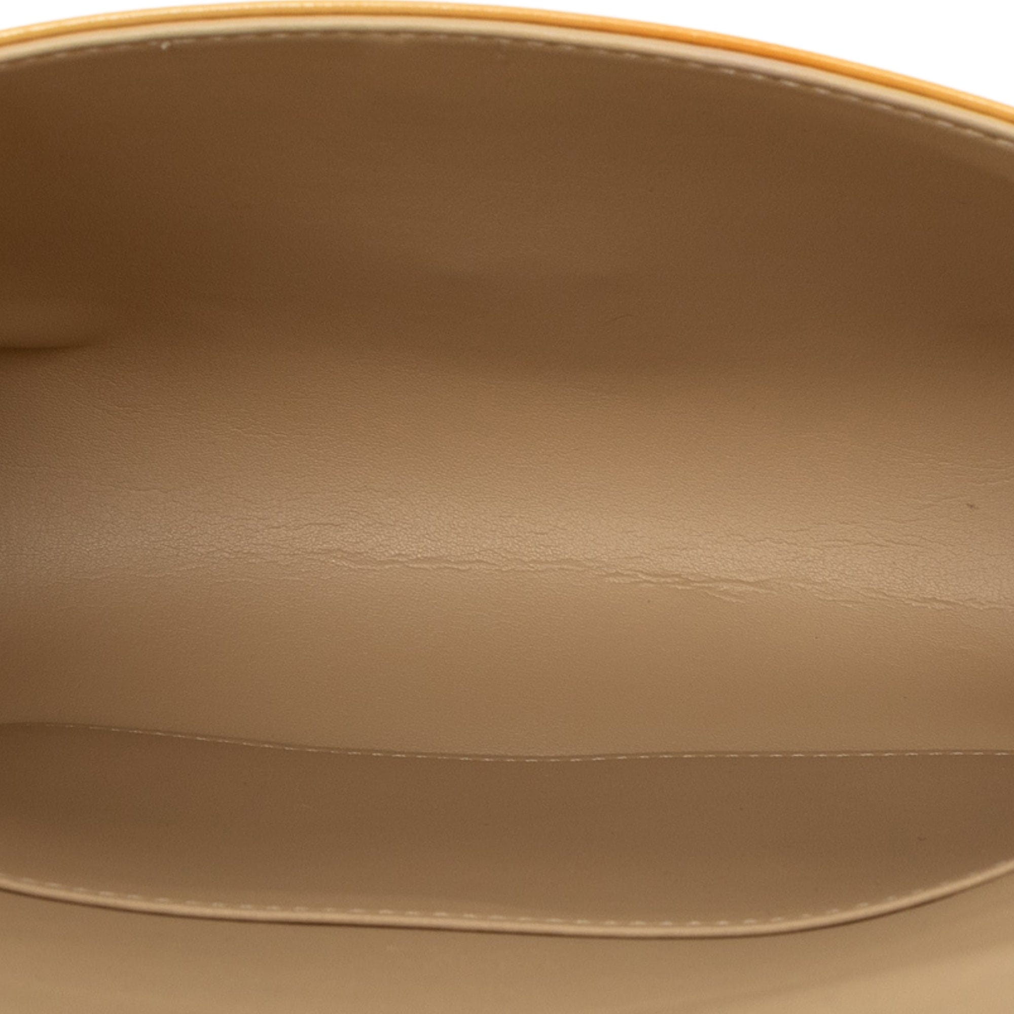 Louis Vuitton Monogram Vernis Thompson Street