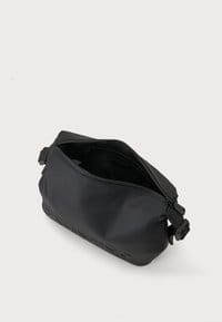 Valentino Axel Wash Bag Nero