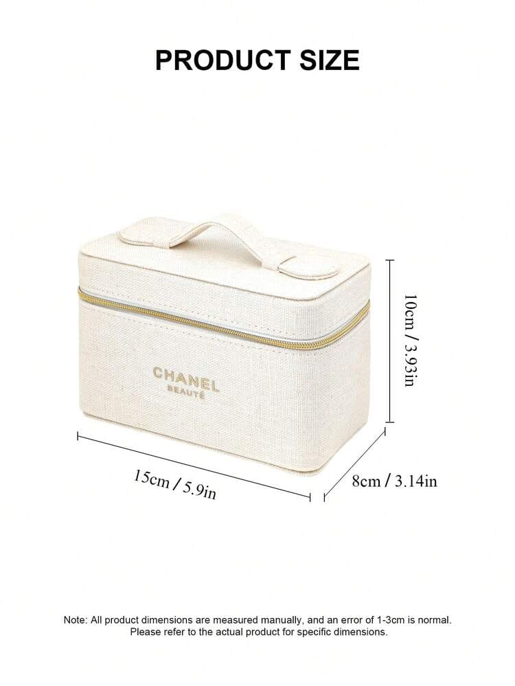 CHANEL Beauté White Cosmetic Bag