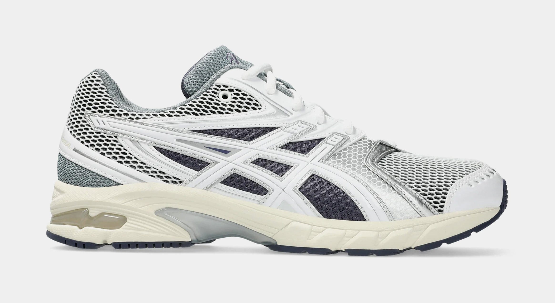 ASICS Gel DS Trainer 14 Mens Running Shoes (White/Pure Silver/Black)