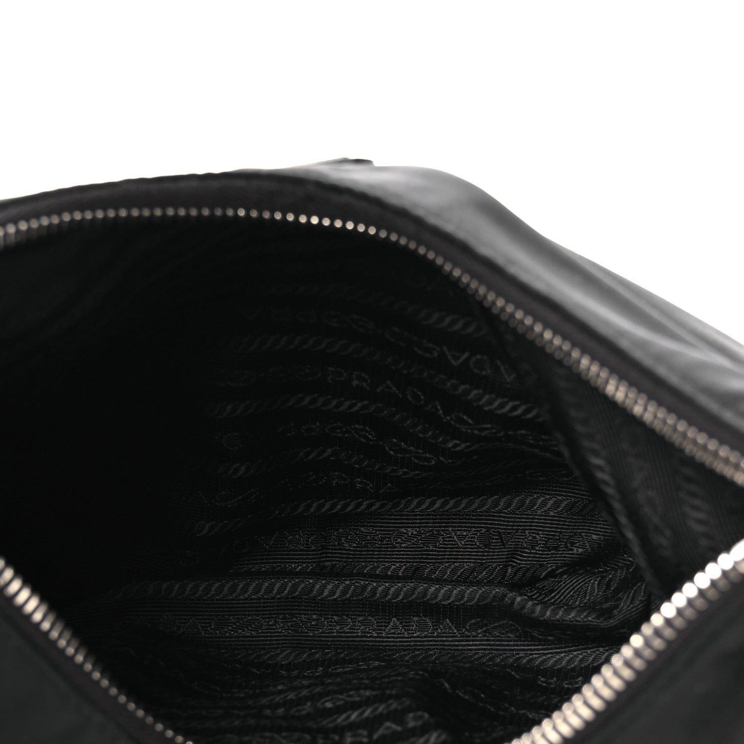 Prada Tessuto Nylon Saffiano Re - Edition 2006 Shoulder Bag Black Black