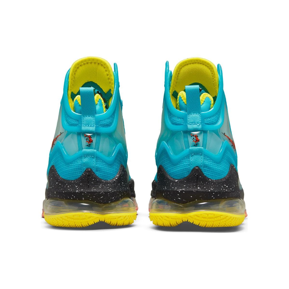 Nike LeBron 19 Christmas