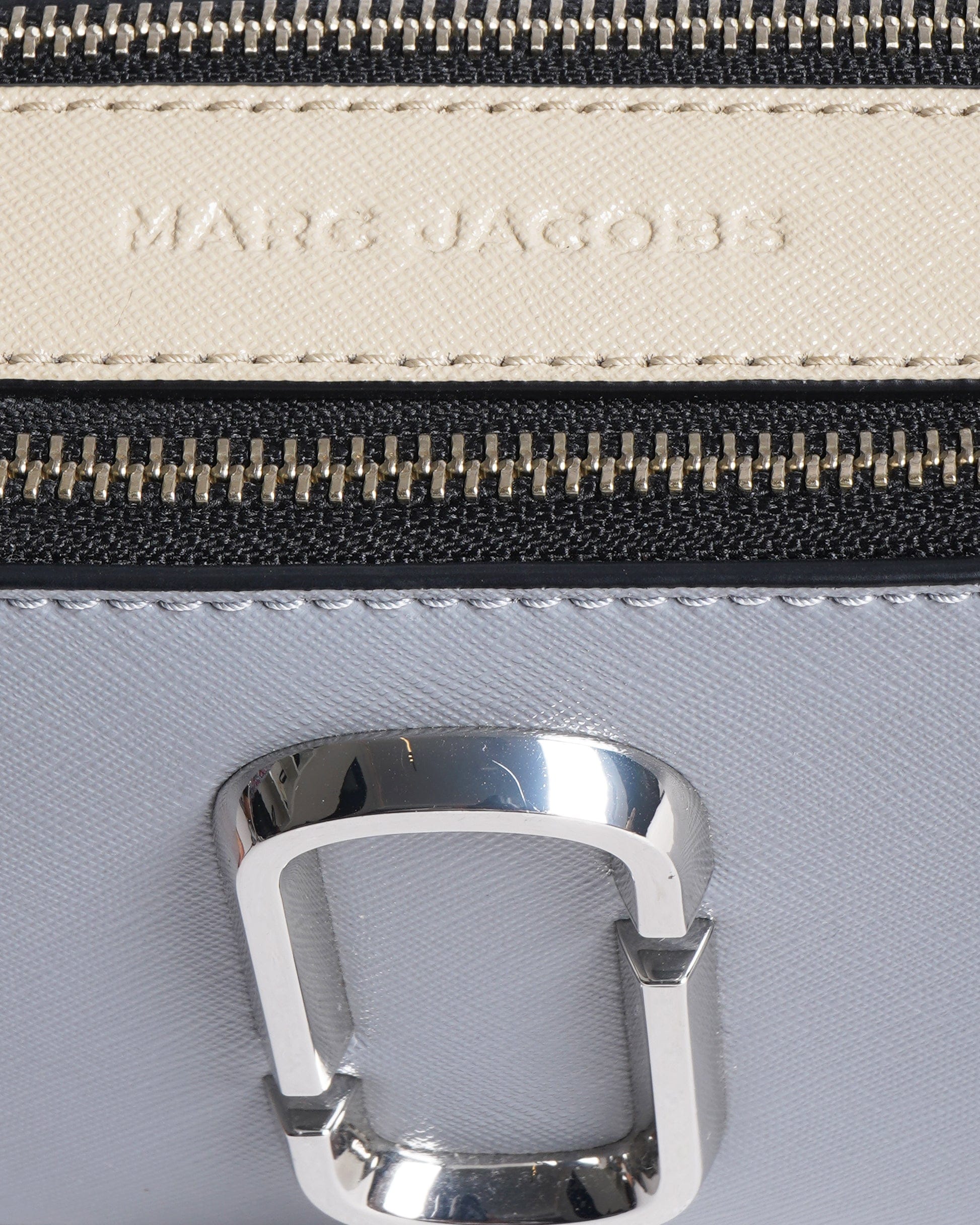 Marc Jacobs New Marc Jacobs snapshot crossbody bag in grey/beige