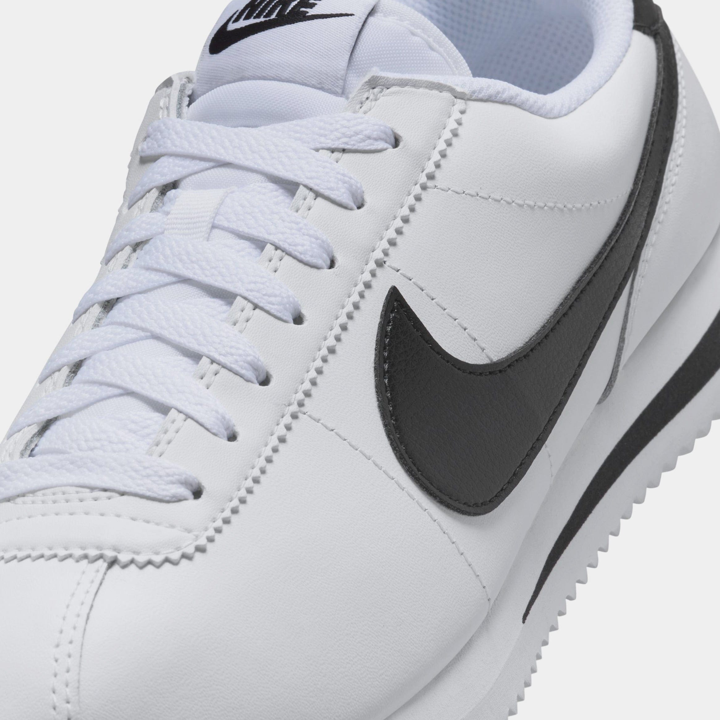 Nike Cortez Leather Womens Lifestyle Shoes (White/Black)