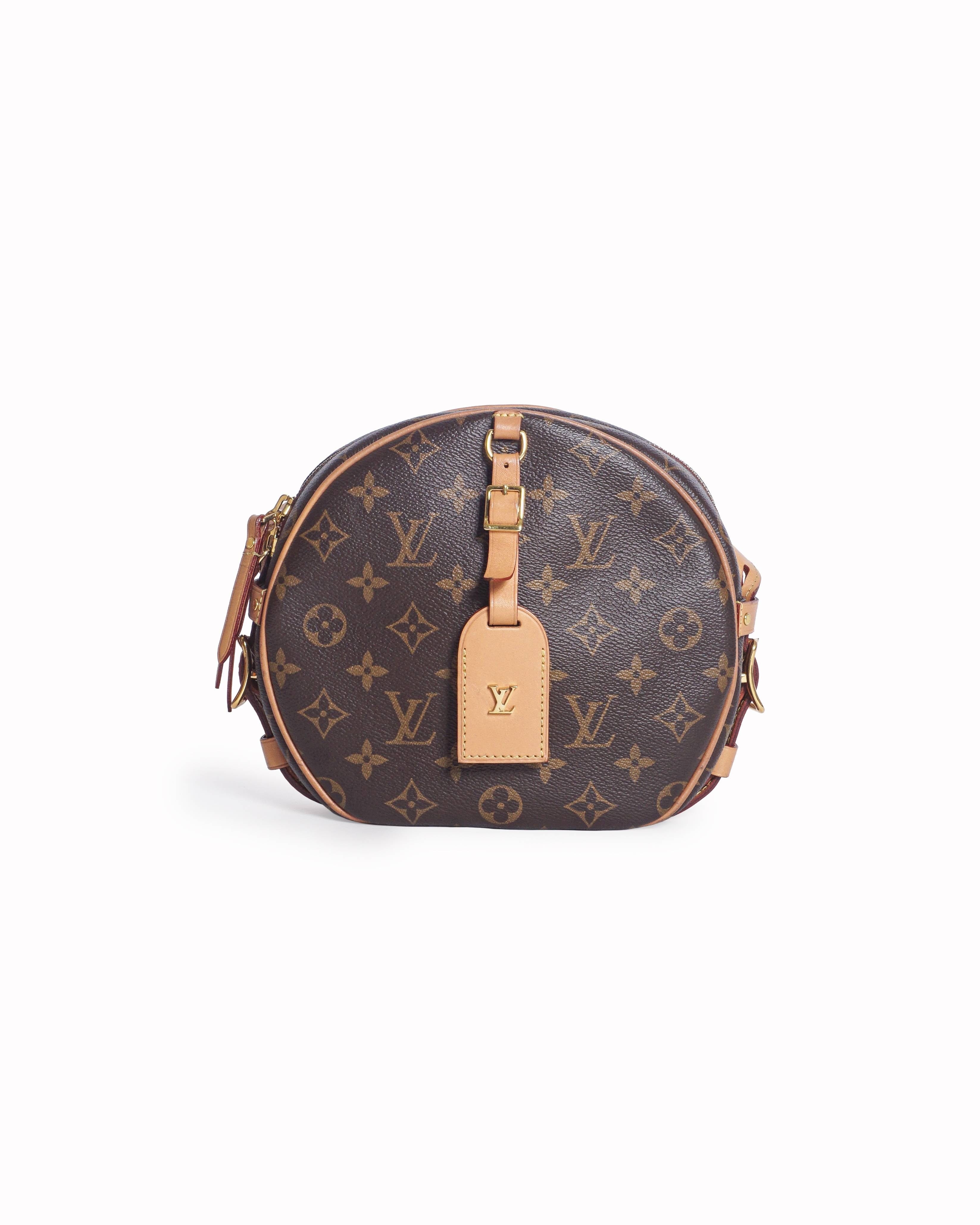 Louis Vuitton Monogram Canvas Boite Chapeaux Souple MM Bag