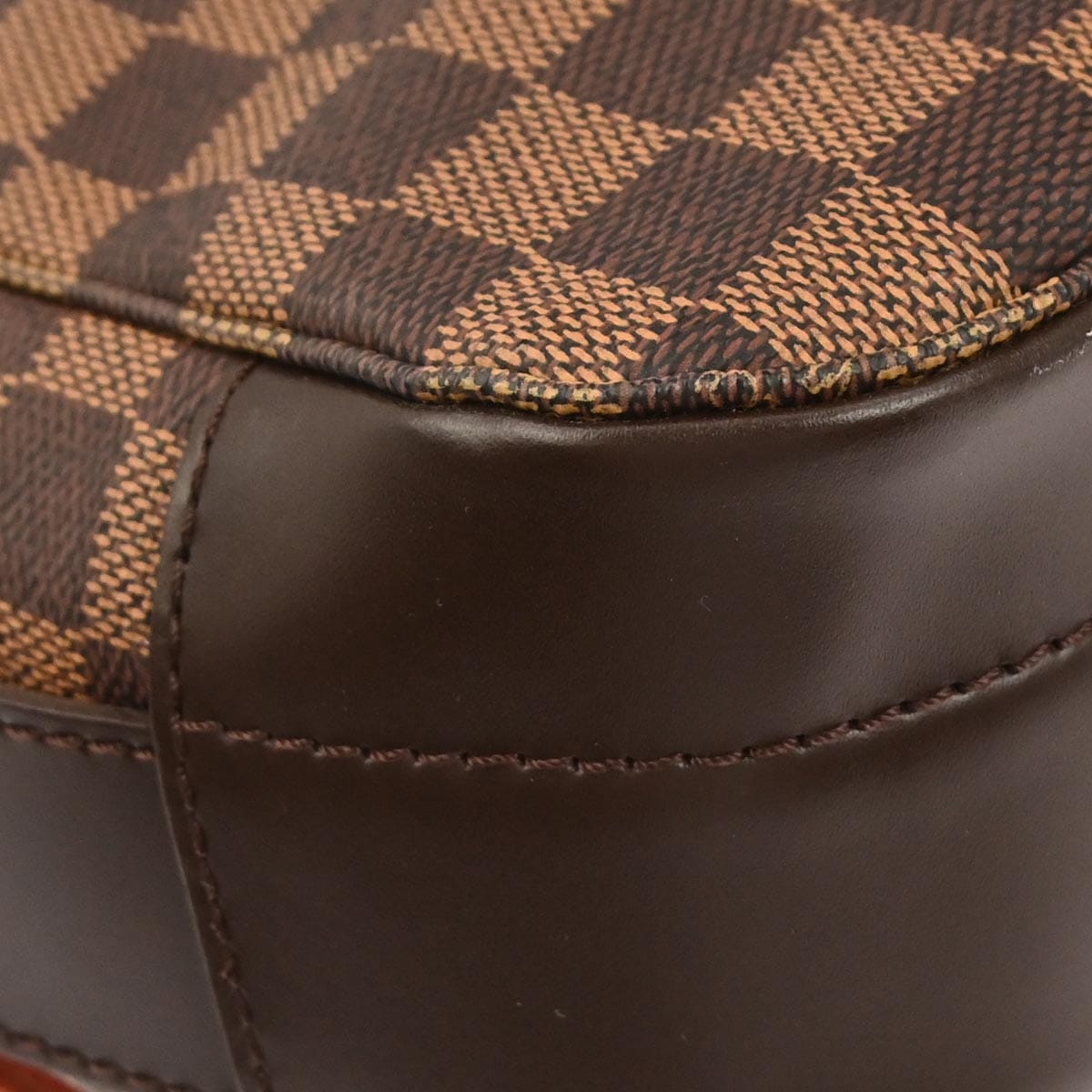 Louis Vuitton 2000 Damier Bastille Shoulder Bag N45258