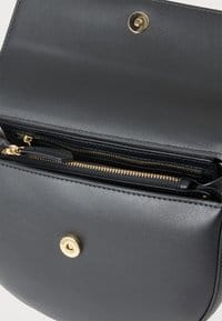 Valentino Bigs Cross Body Bag Nero