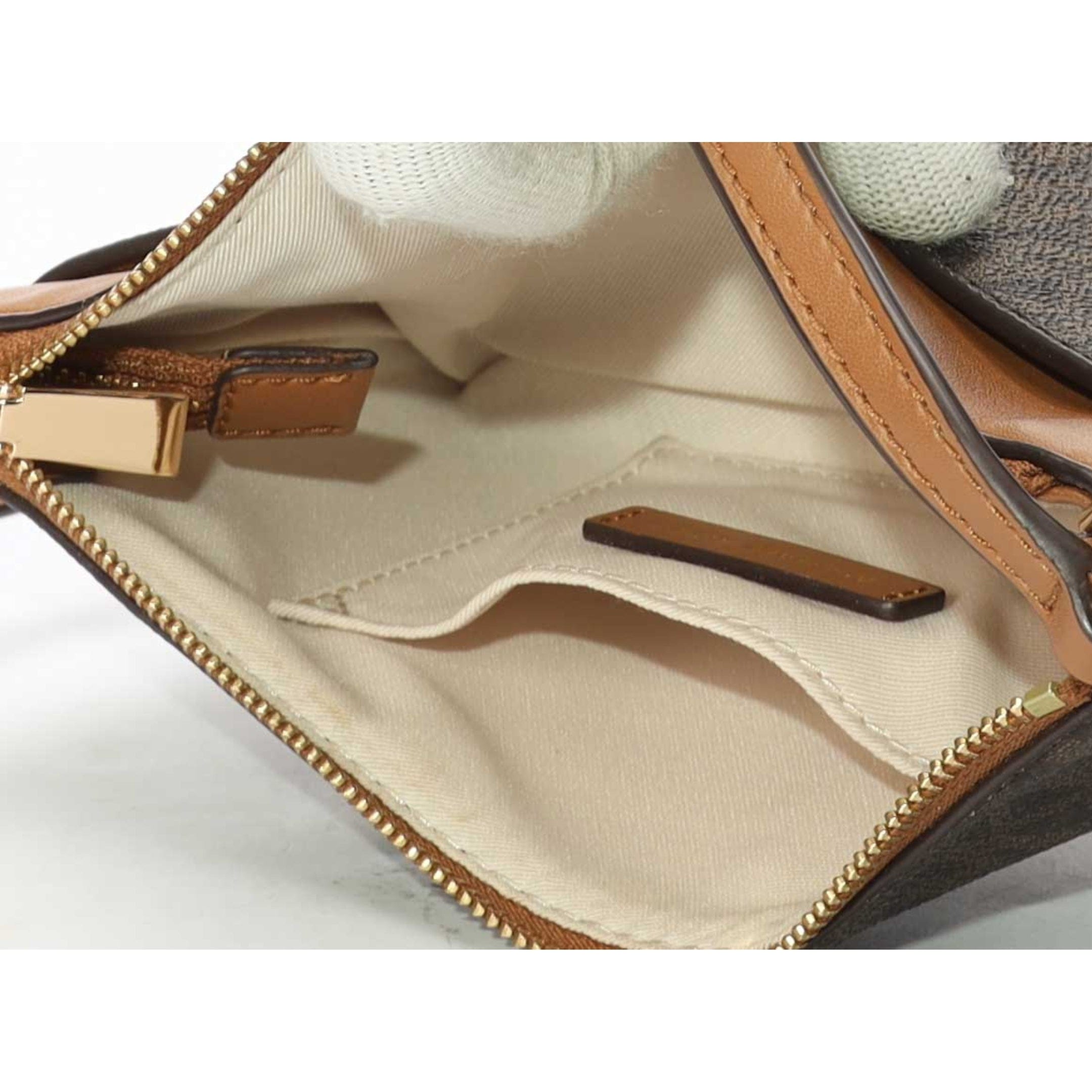 Michael Kors Jet Set Signature Logo Bag