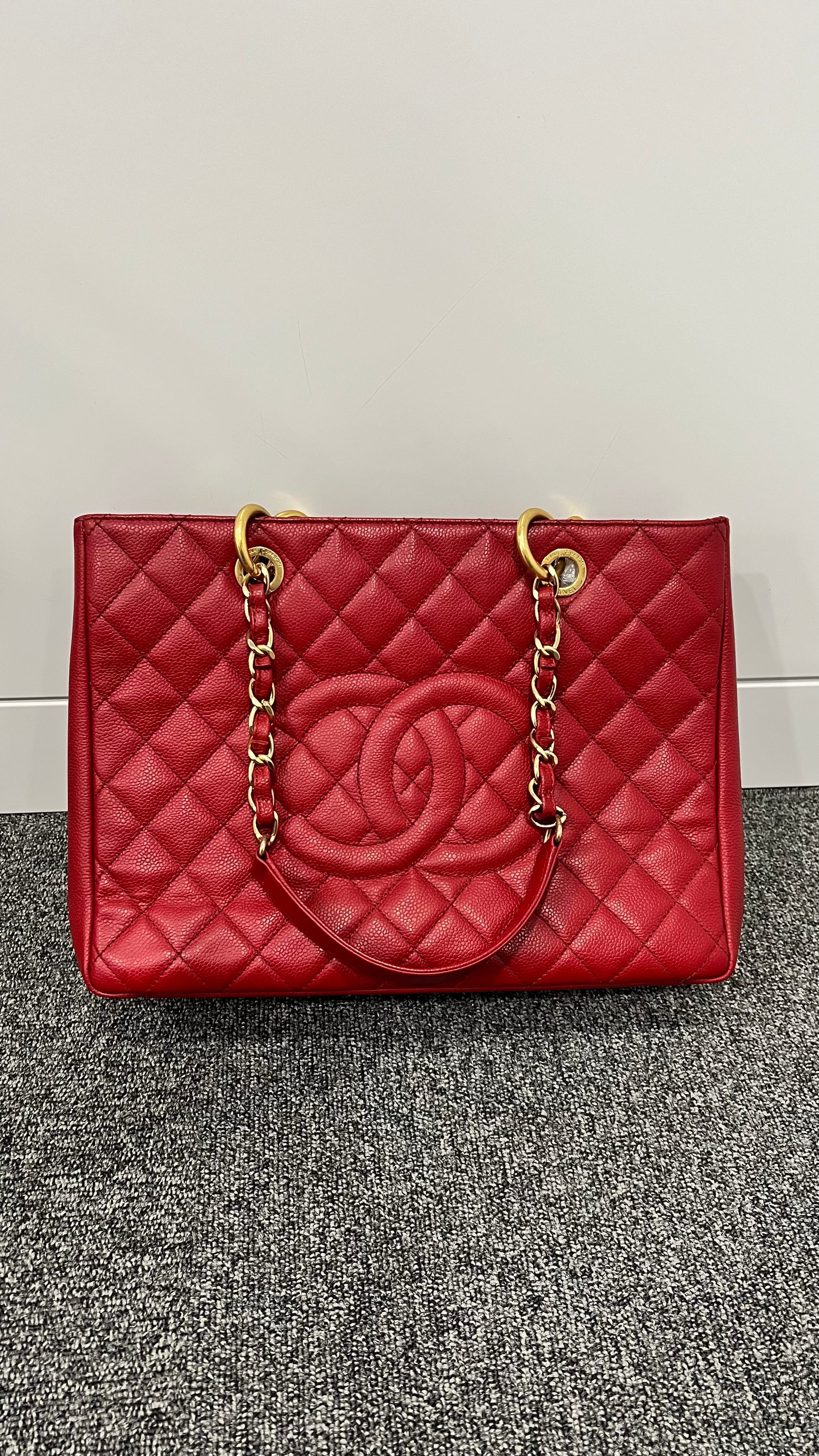 Chanel Caviar Skin Red G GST Tote B0612VRBXC