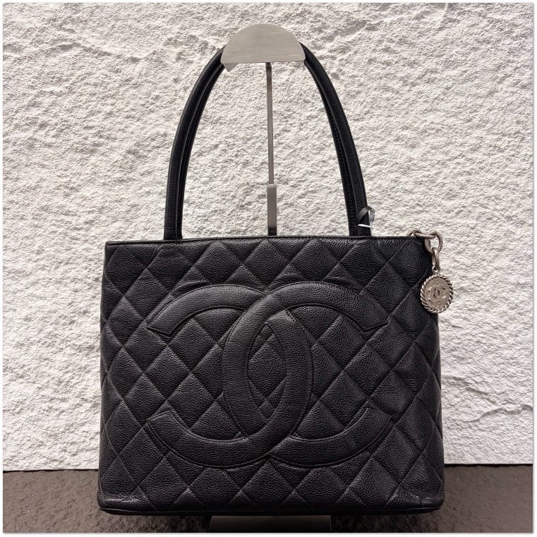 Chanel Black Caviar Quilted Medallion Tote Bag C19496286761