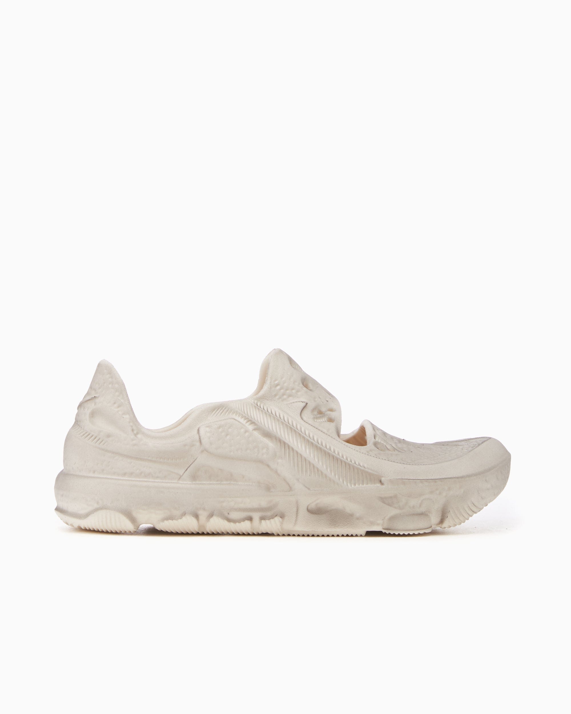 Nike ISPA Universal