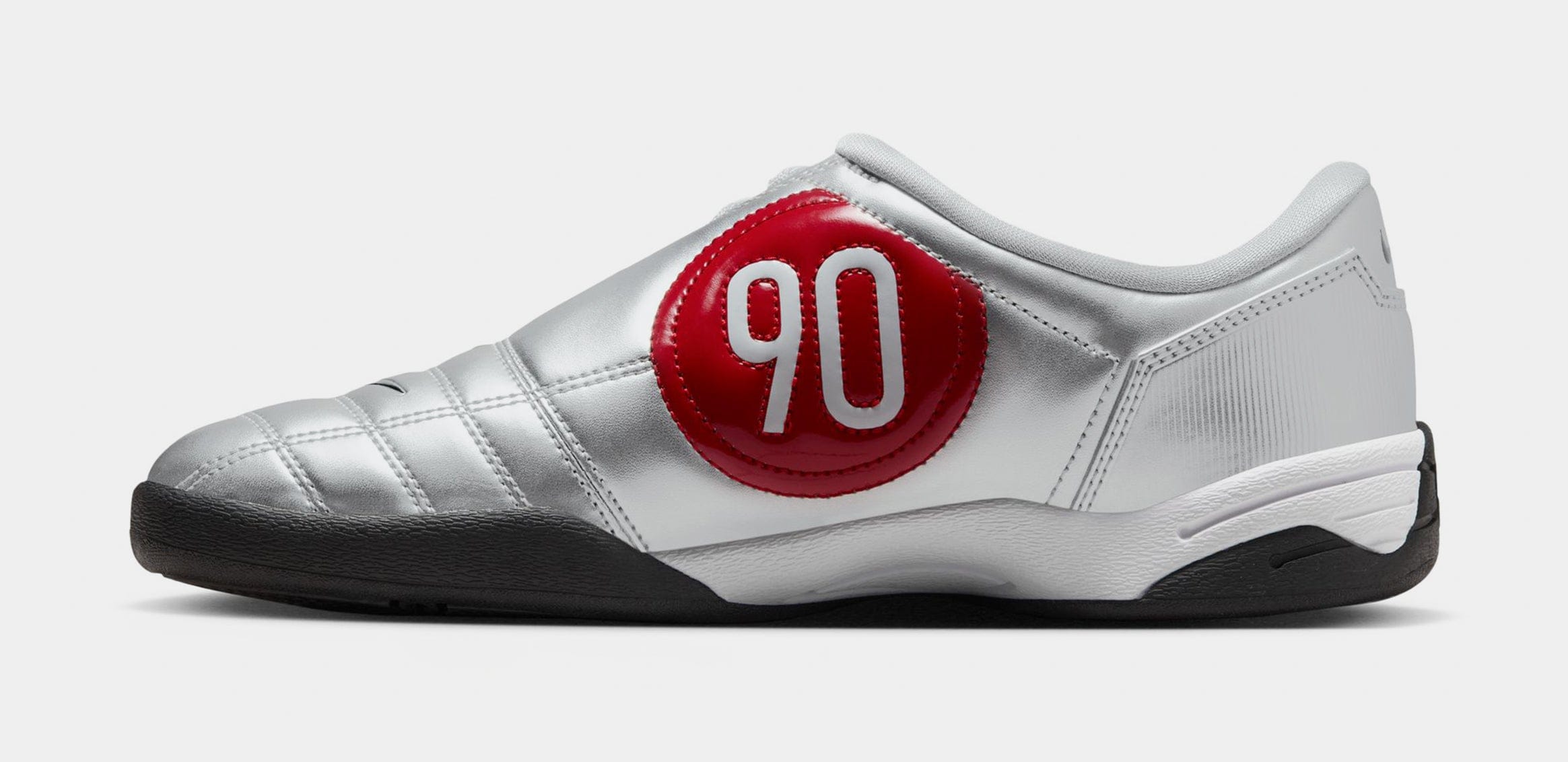 Nike Total 90 Womens Lifestyle Shoes (Metallic Silver/University Red/White/Black)