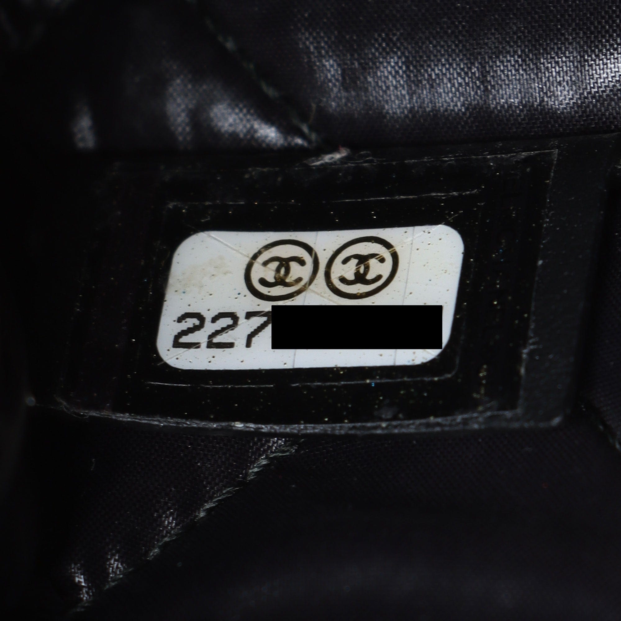 Chanel Caviar Leather Boy Medium O Case