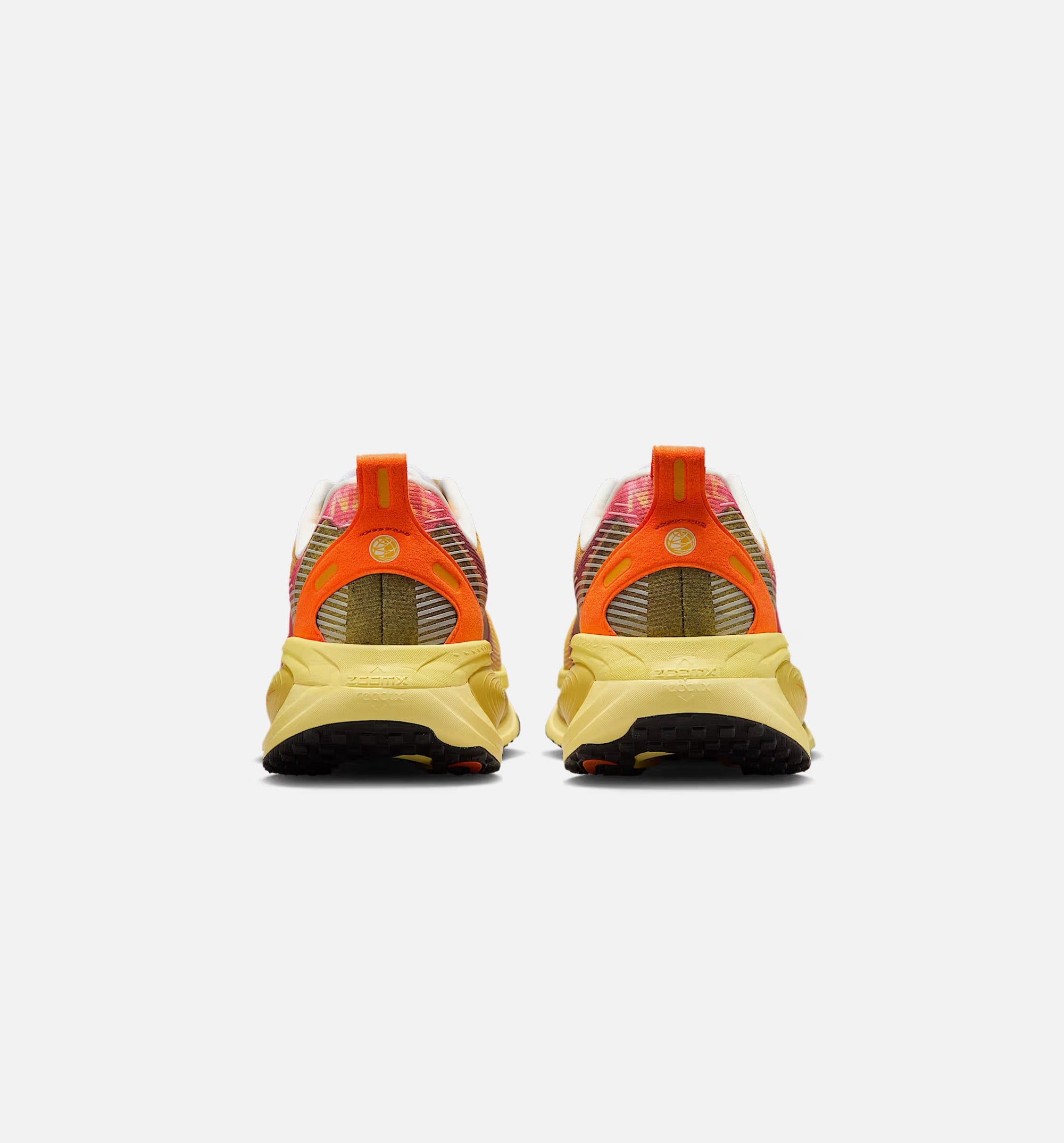 Nike Vomero 18 SE Mens Lifestyle Shoe - Yellow/White