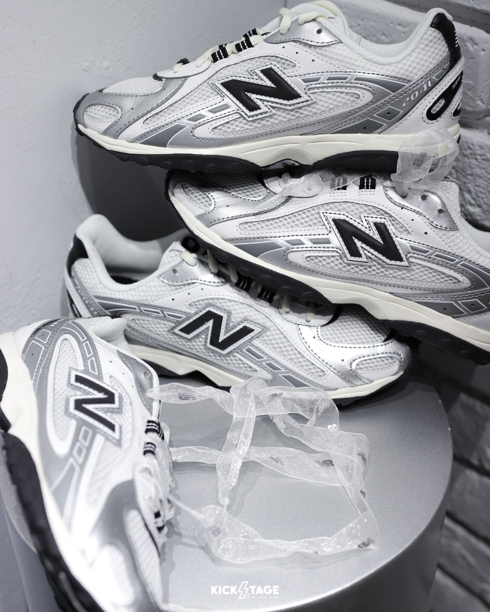 New Balance Unisex 204 l Lifestyle Shoes