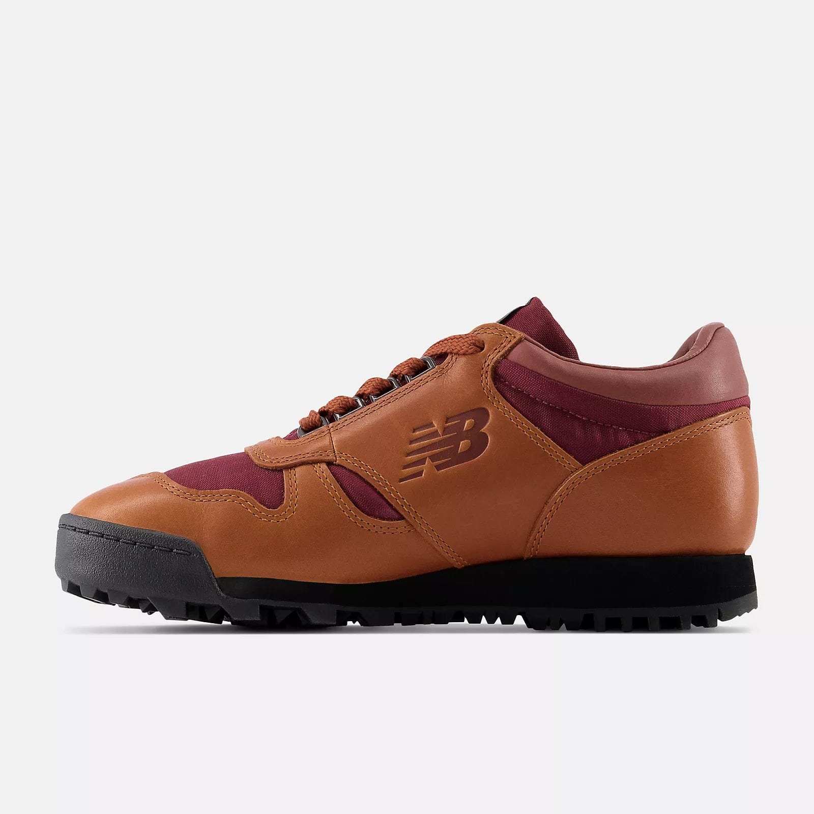 New Balance Rainier Low - Glazed Ginger / Classic Crimson