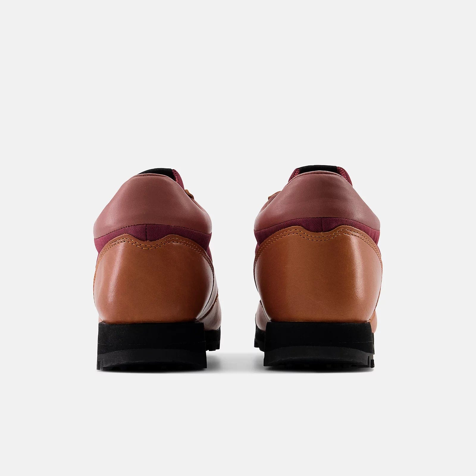 New Balance Rainier Low - Glazed Ginger / Classic Crimson