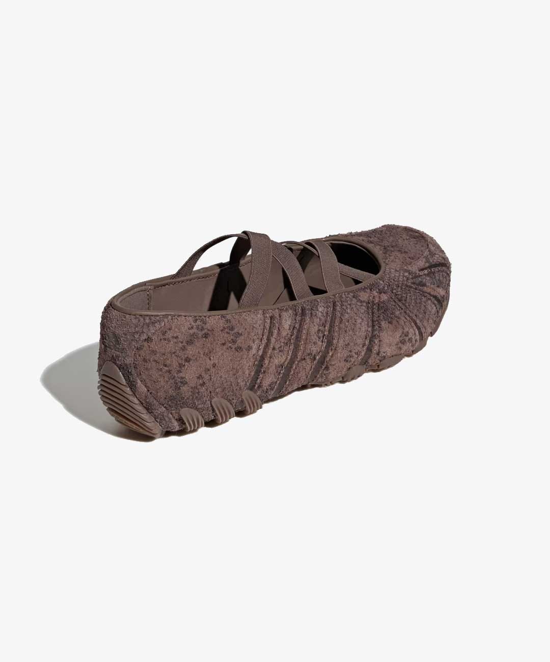 ADIDAS |GHOST SPRINT BALLET SHOES { EARTH STRATA / EARTH STRATA / GUM