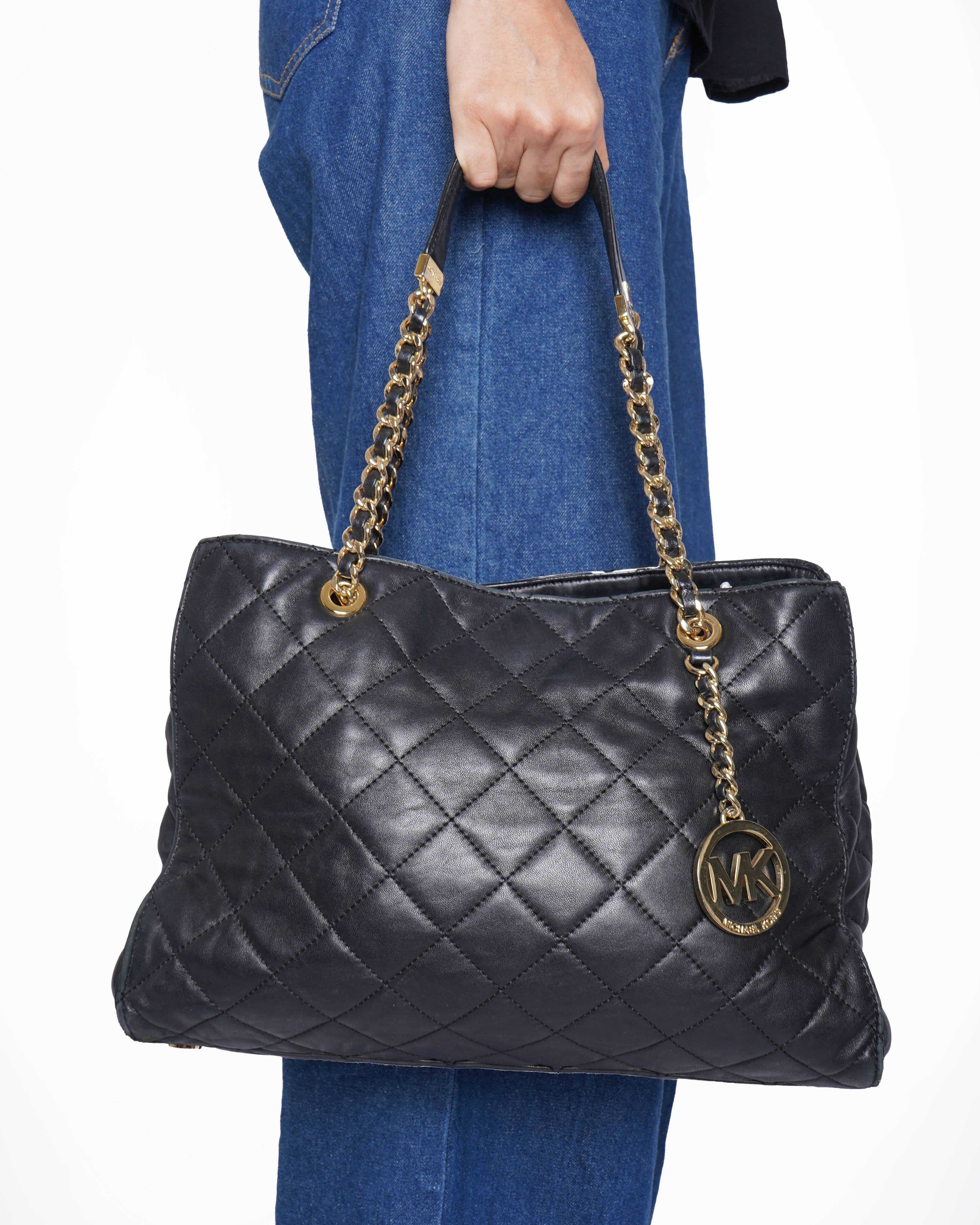 Michael Kors Quilted Shoulder Bag In Black