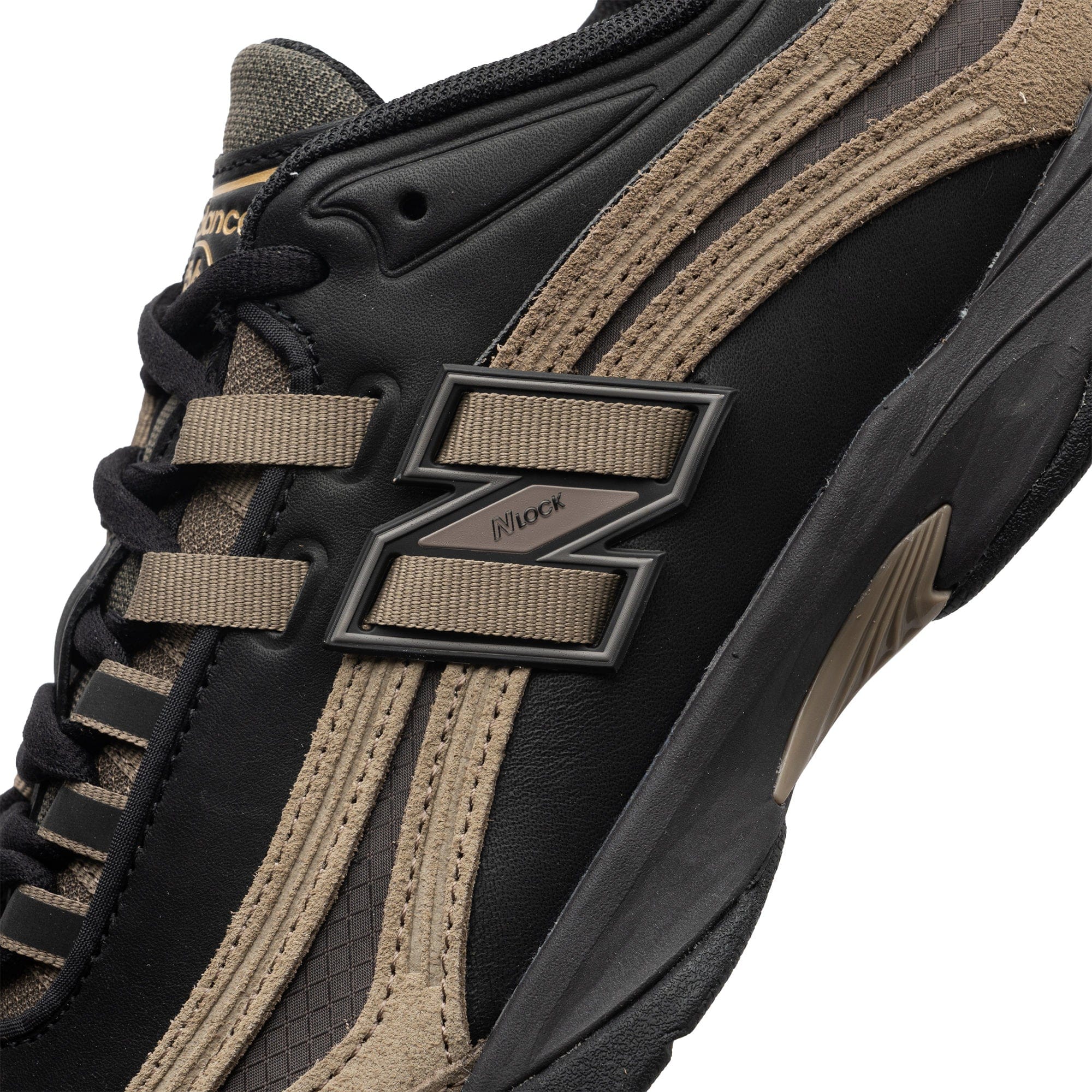 New Balance URC567WQ Black/Tunder Brown