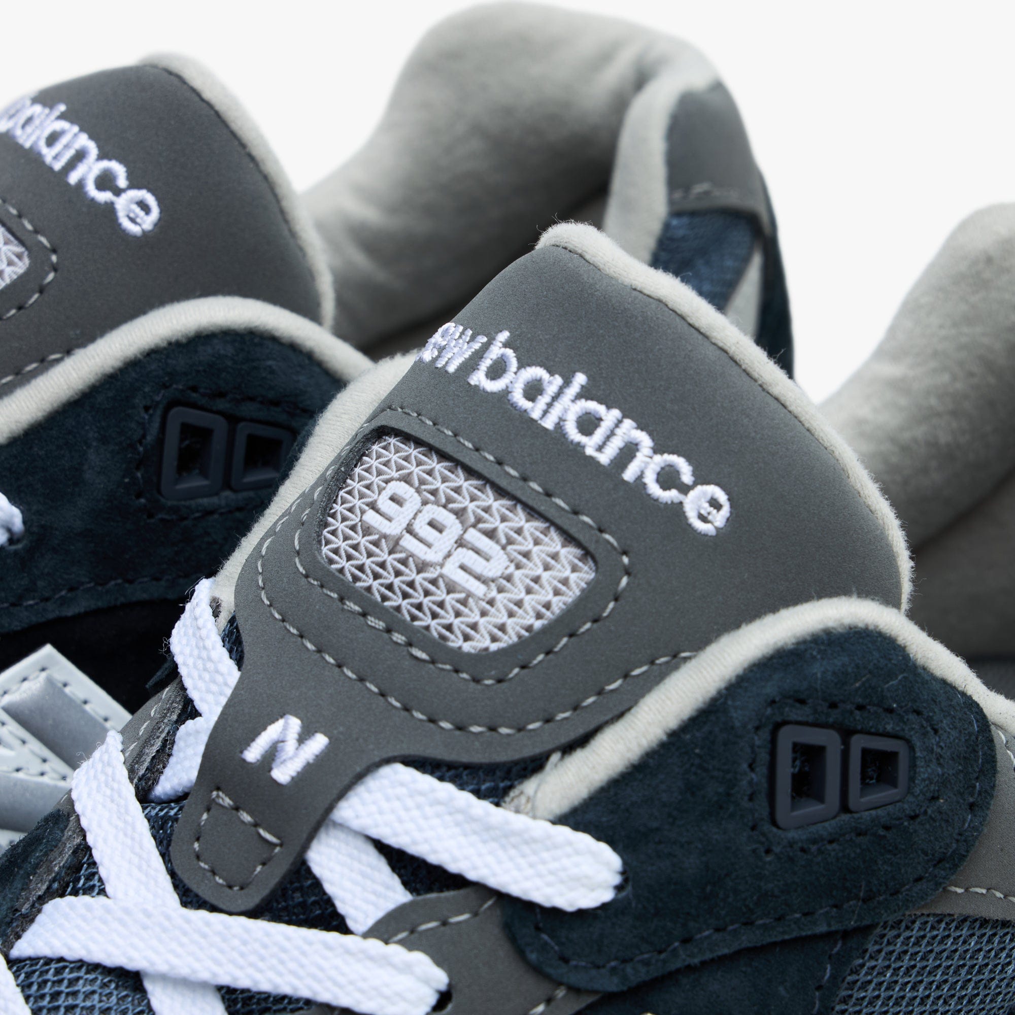 New Balance Made in USA 992 Core Navy / White