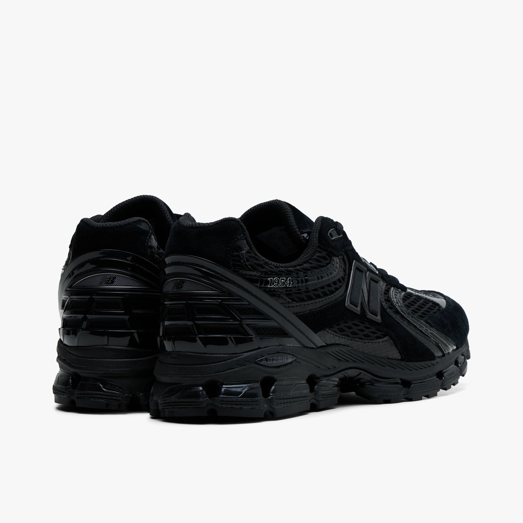 New Balance 1954R Black / Black