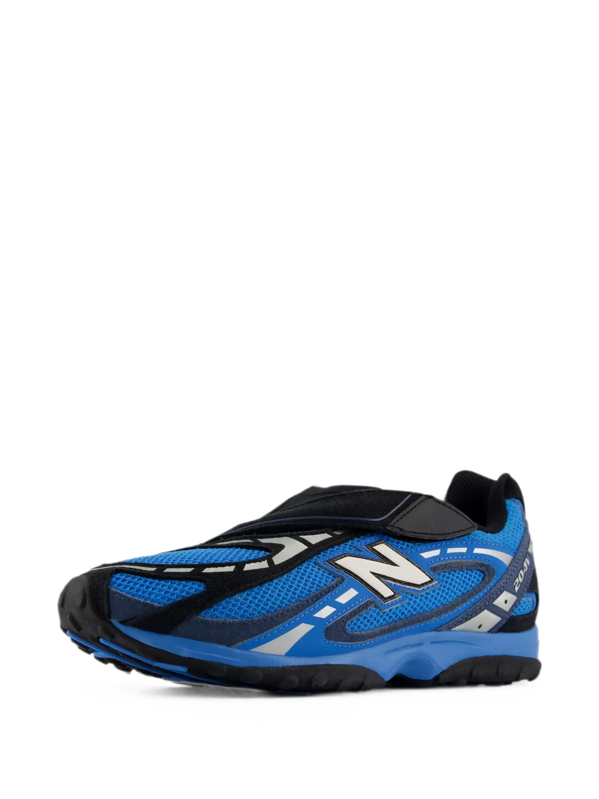 New Balance 204V shoes