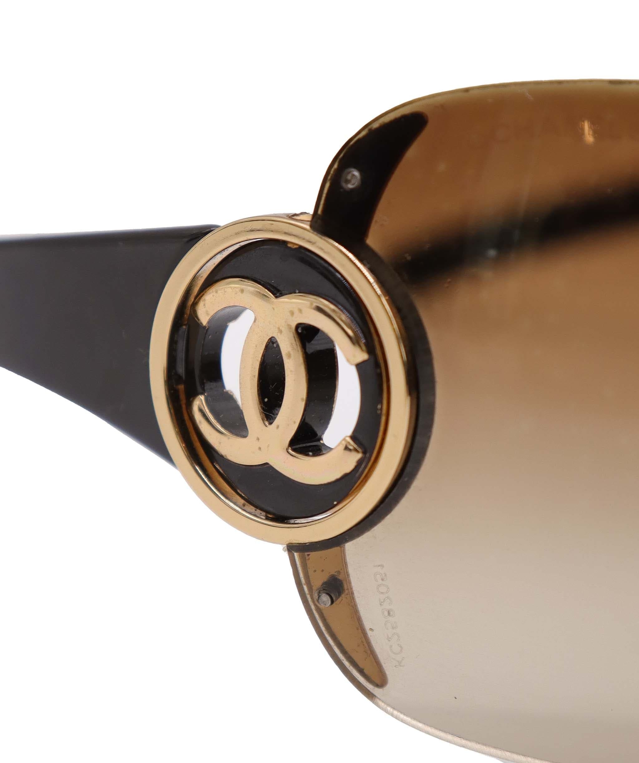 Chanel Vintage 2000's Visor Style Sunglasses With case ASC7004