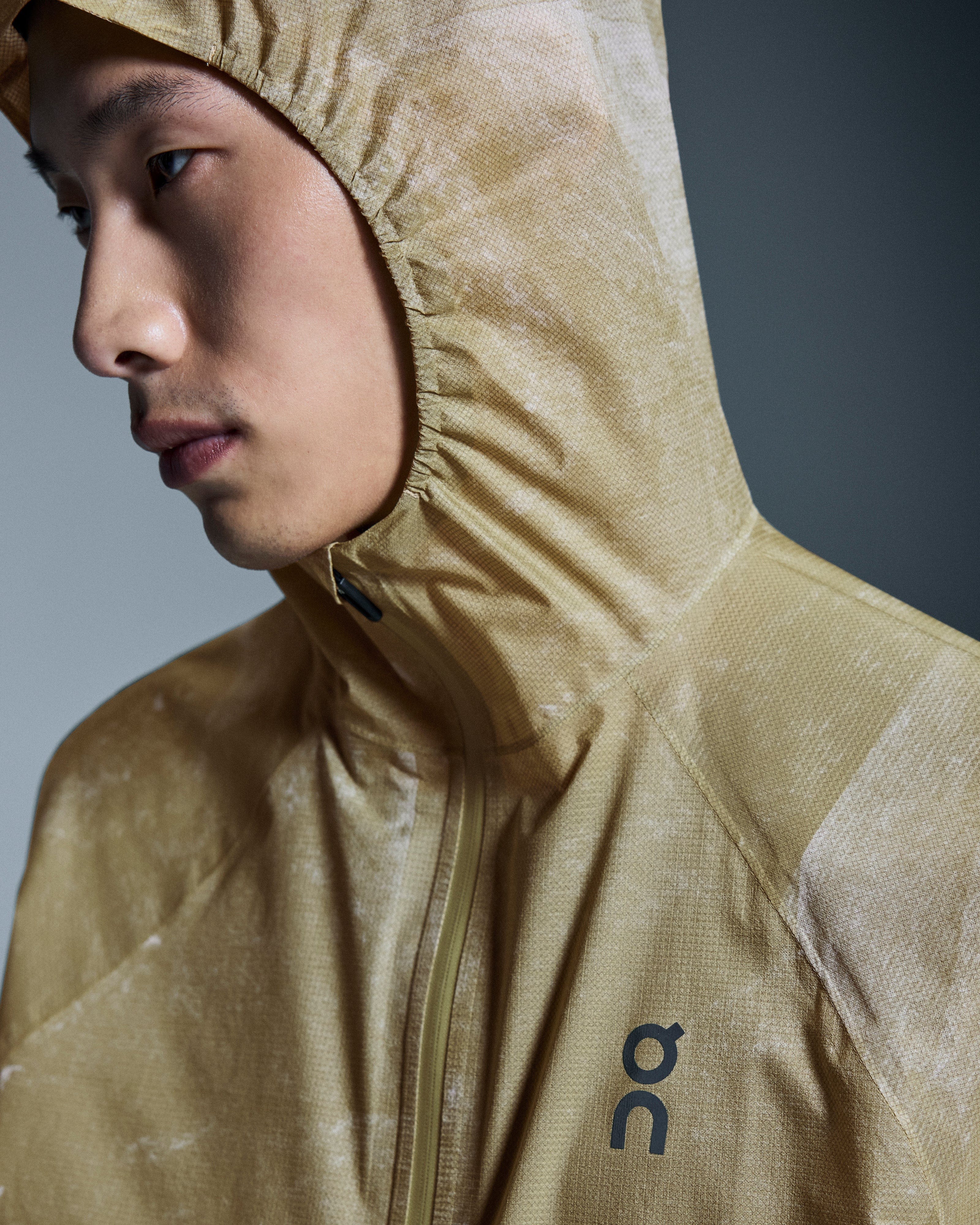 On Running On Ultra Jacket White | Caper