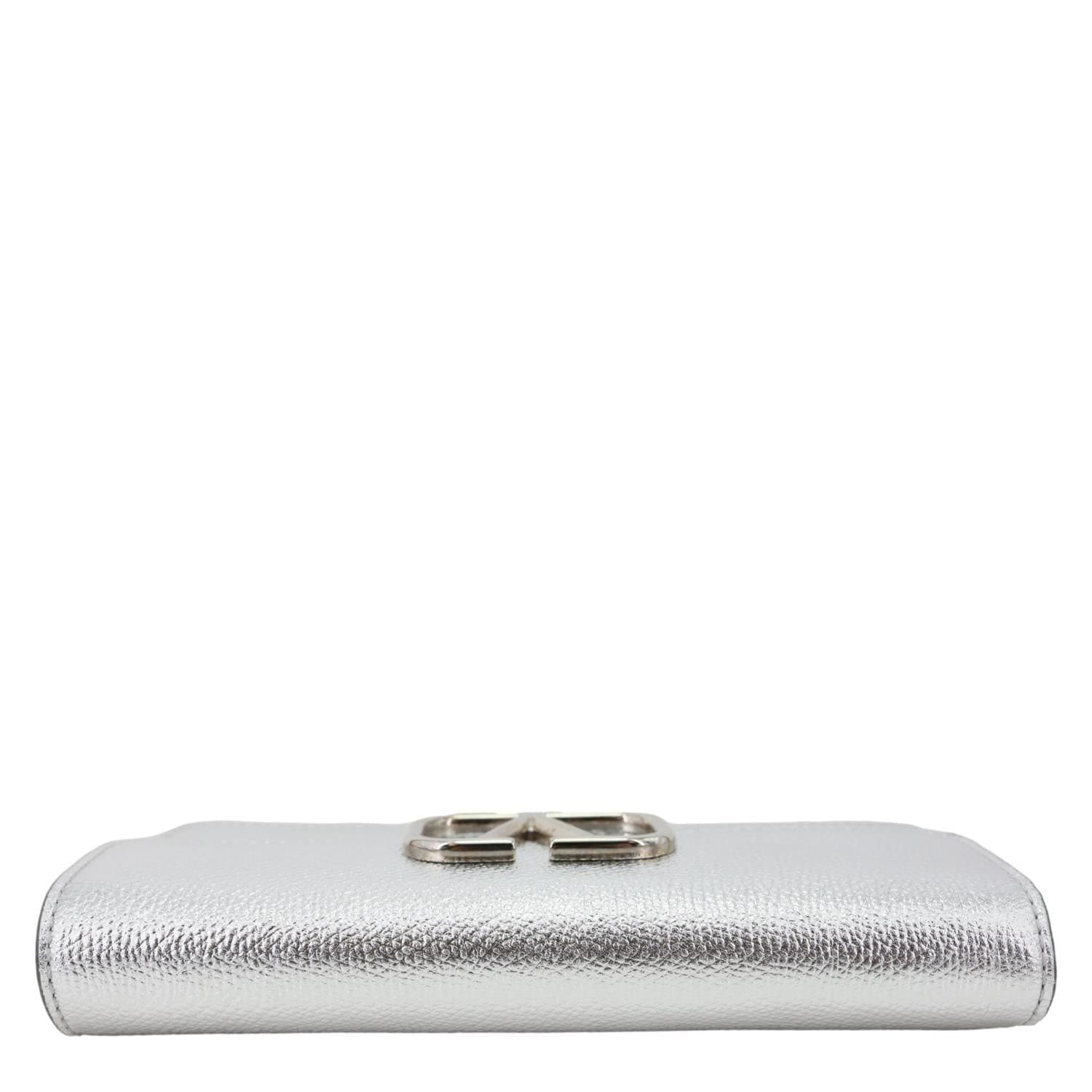 VALENTINO VLogo Metallic Leather Wallet On Chain Silver
