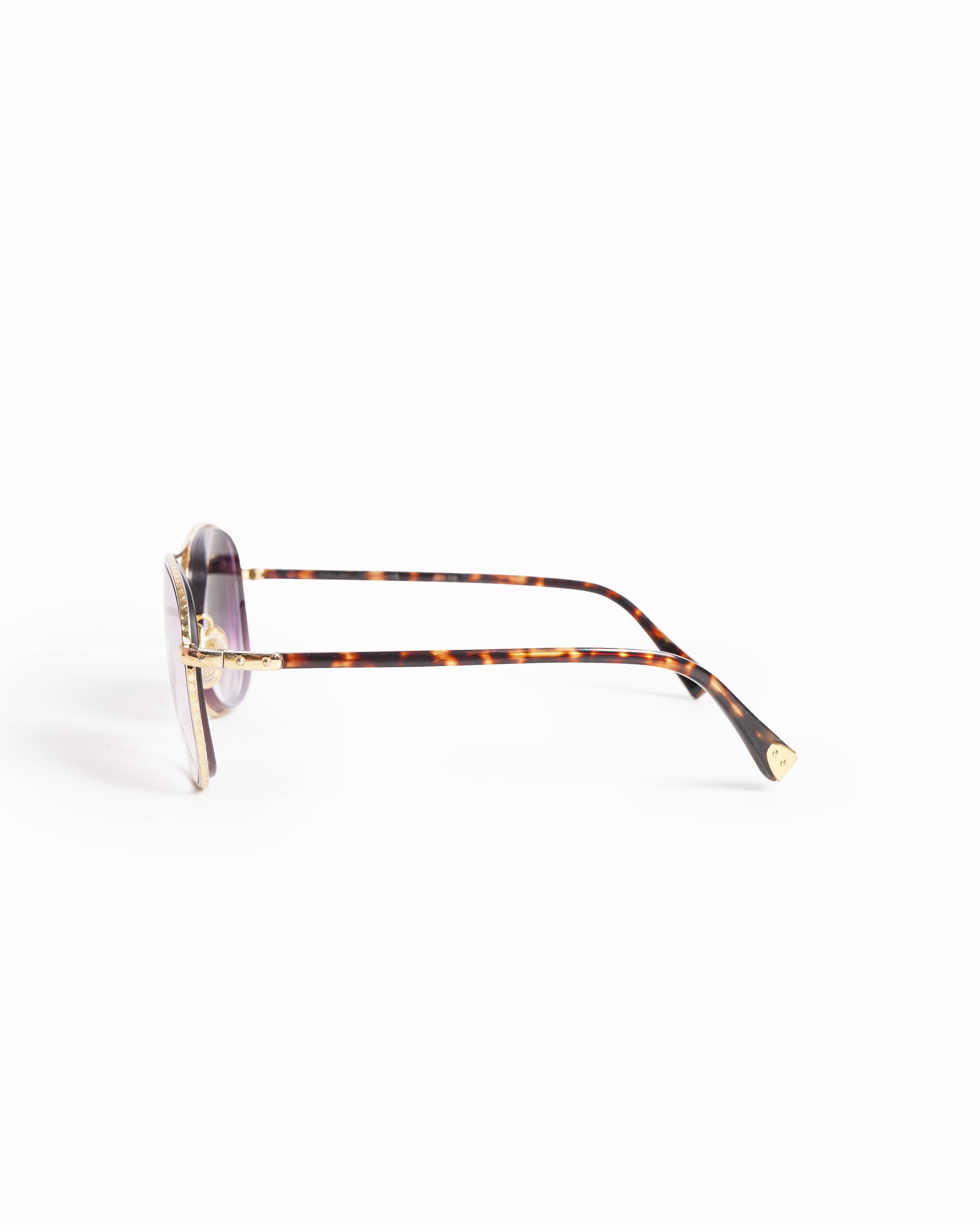 Louis Vuitton Aviator sunglasses