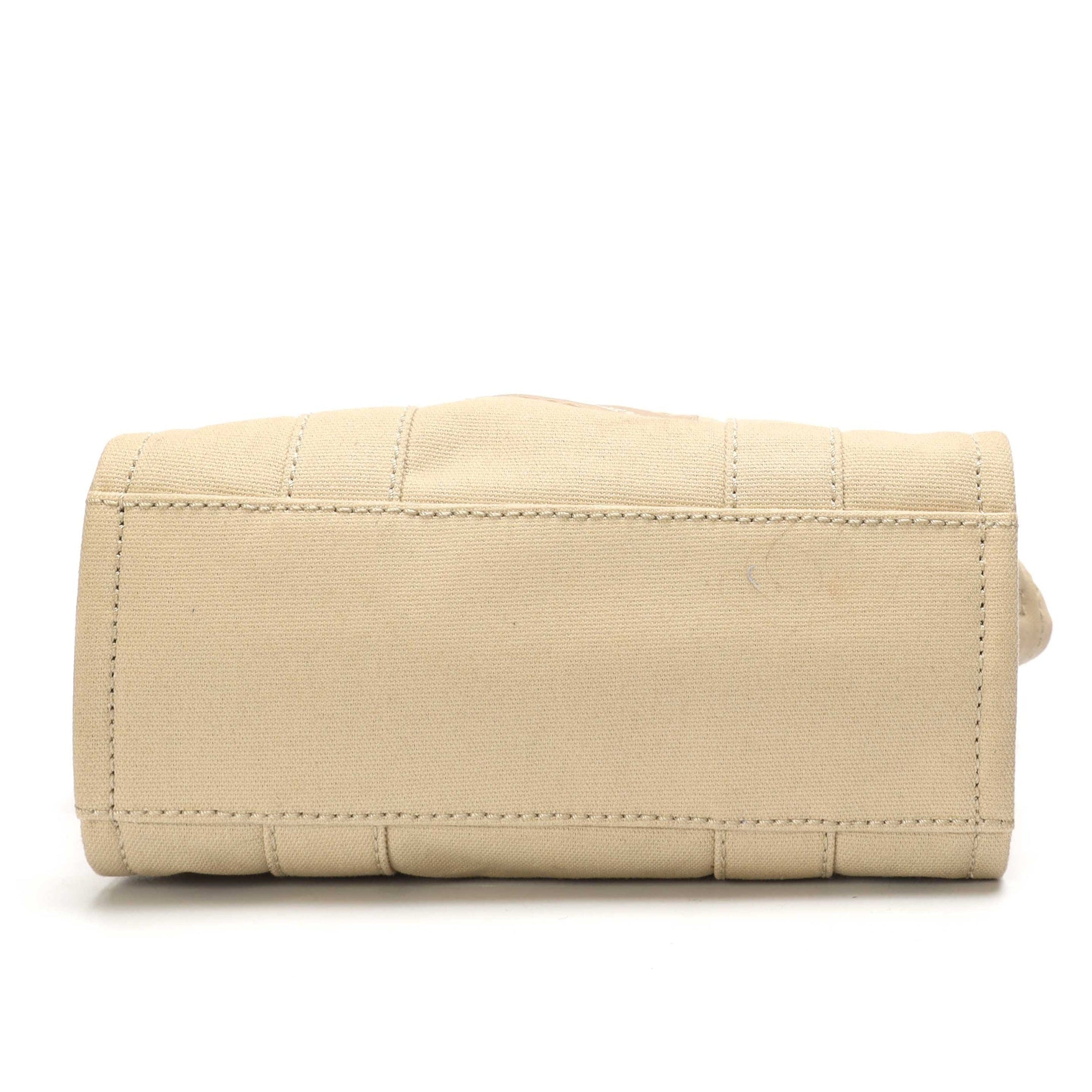Marc Jacobs Canvas Beige Tote