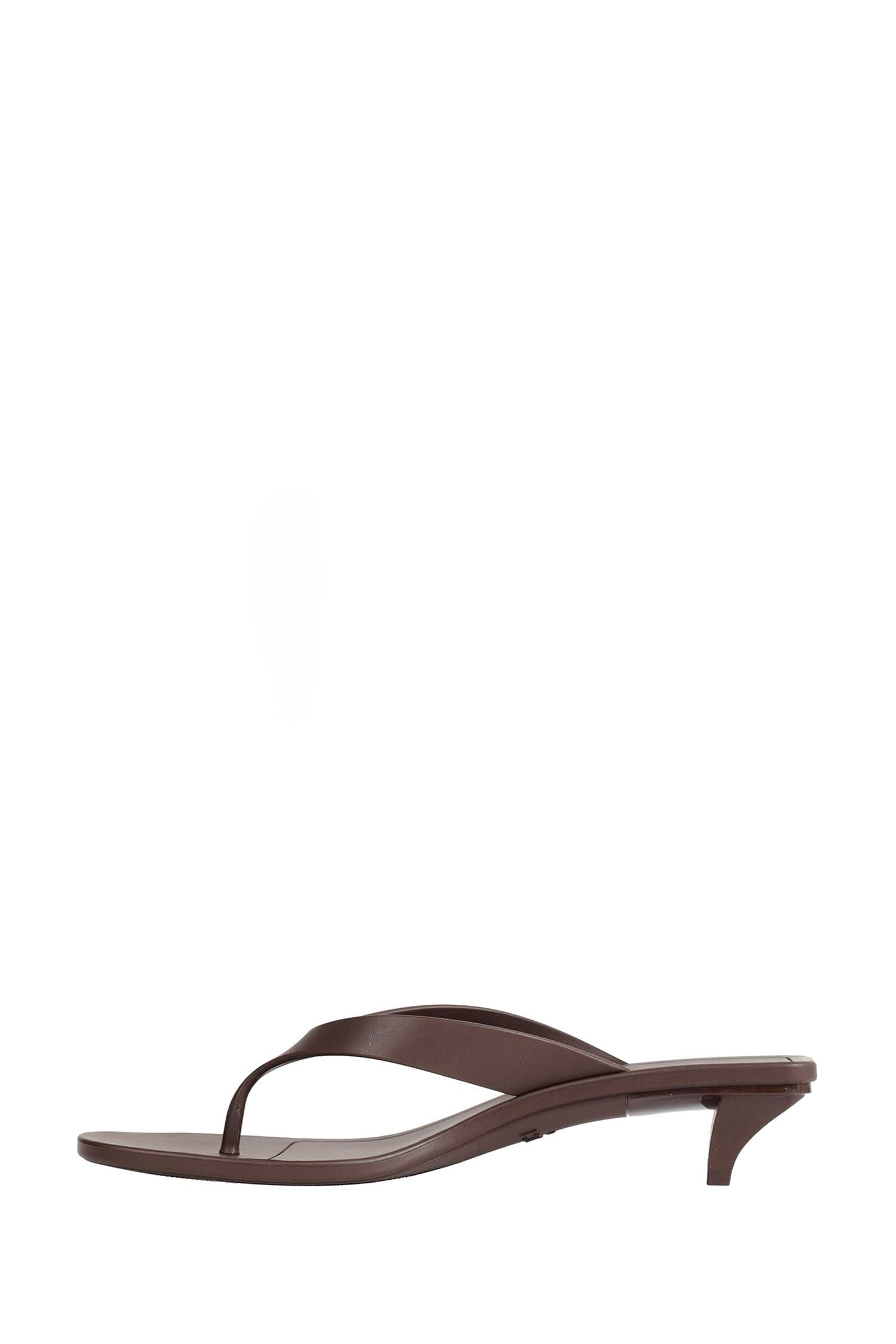 Gucci Vittoria Thong Sandals