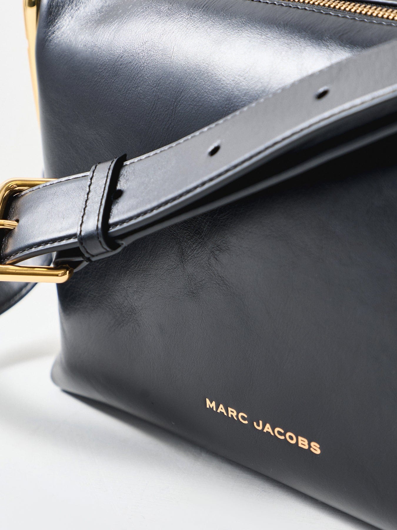 Marc Jacobs Juliette Messenger Crossbody Bag Black
