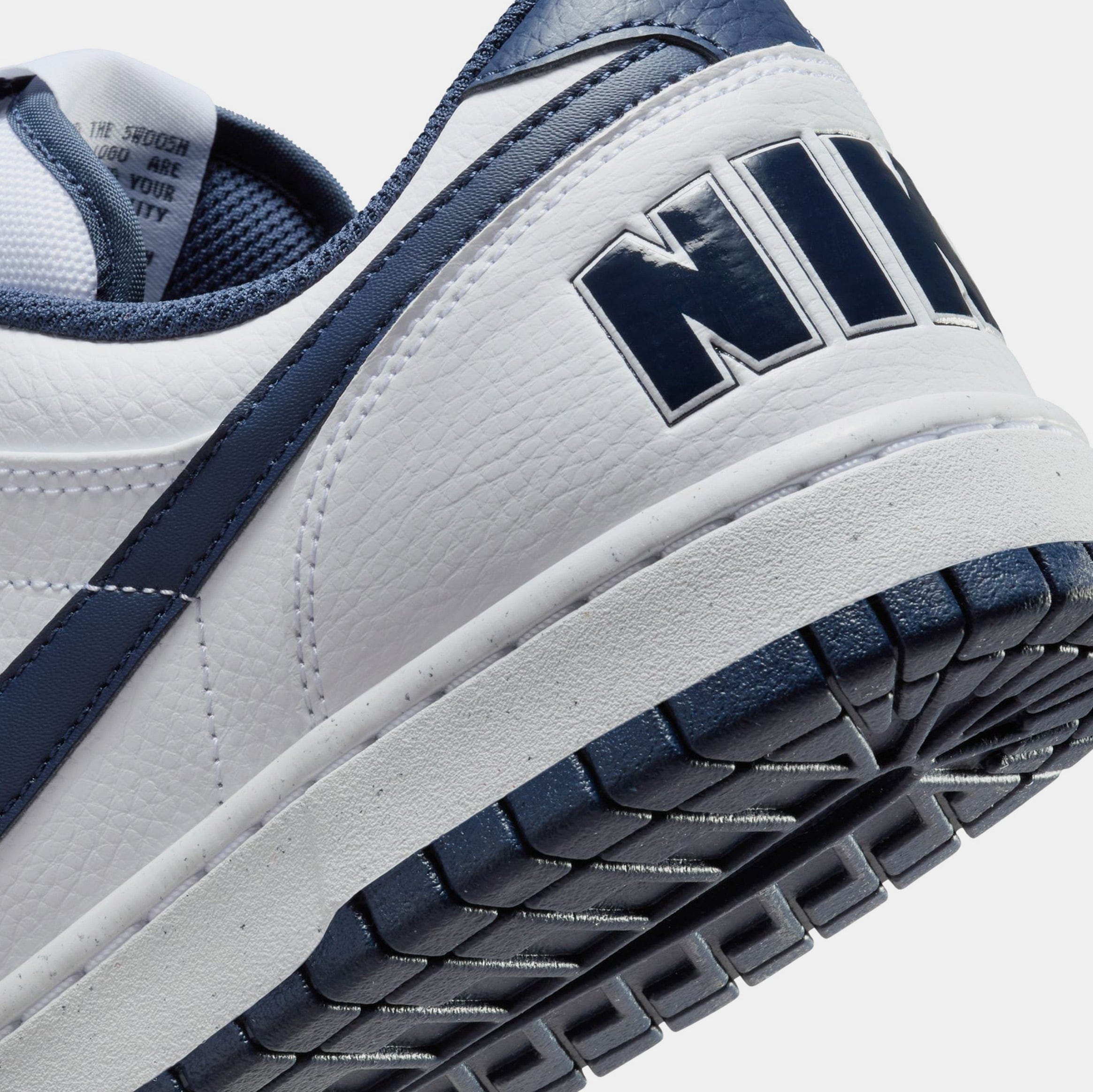 Nike Big Low Midnight Navy Mens Lifestyle Shoes (White/Midnight Navy)