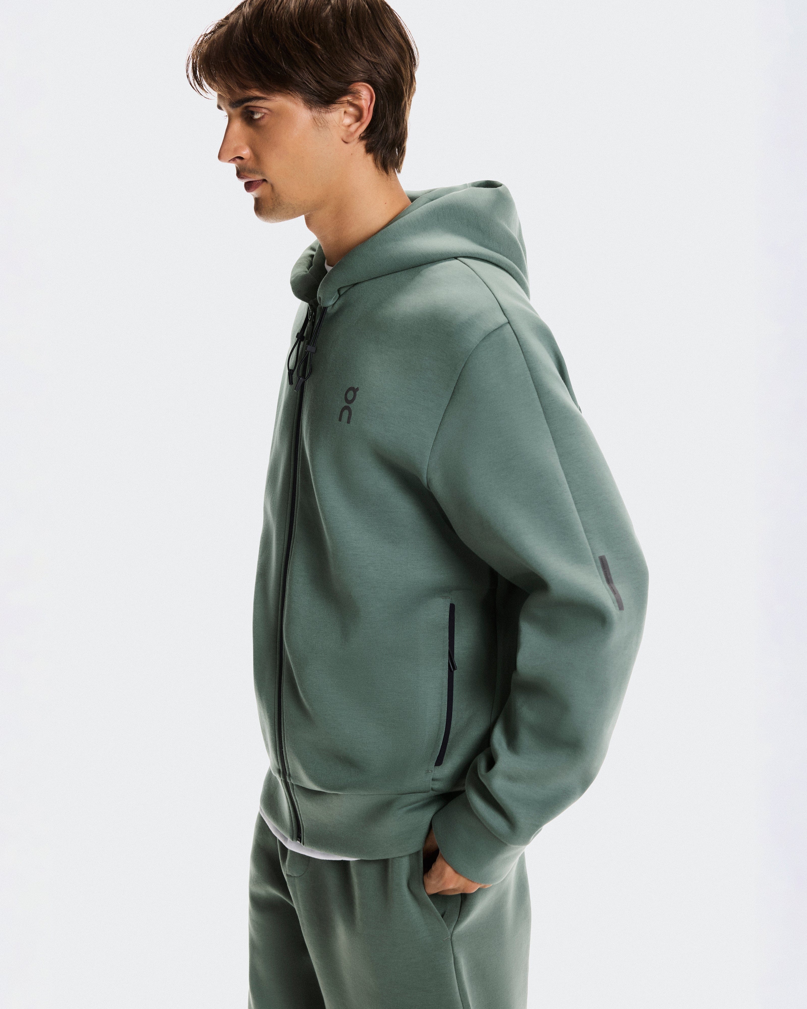 On Running On Focus Tech Zip Hoodie Olive