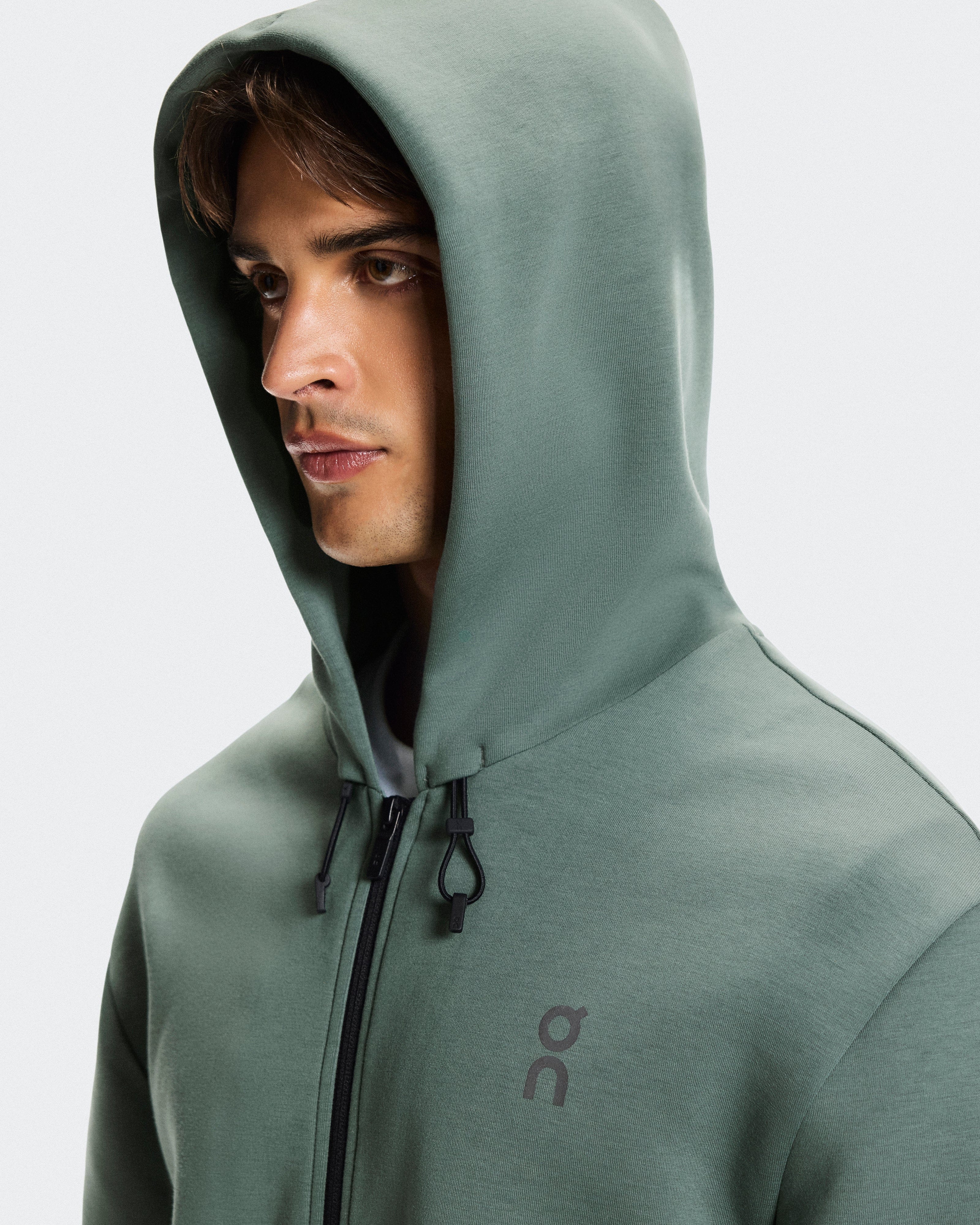 On Running On Focus Tech Zip Hoodie Olive