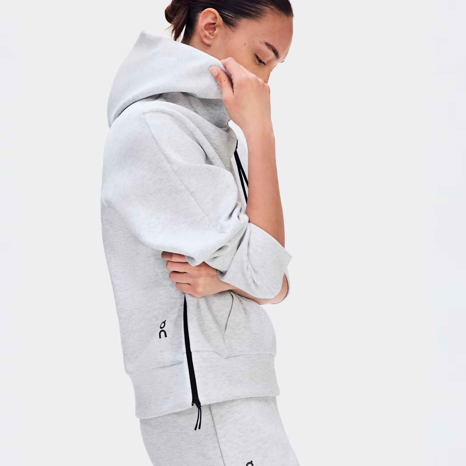 On Running On Focus Tech Hoodie Crater (Women'S)
