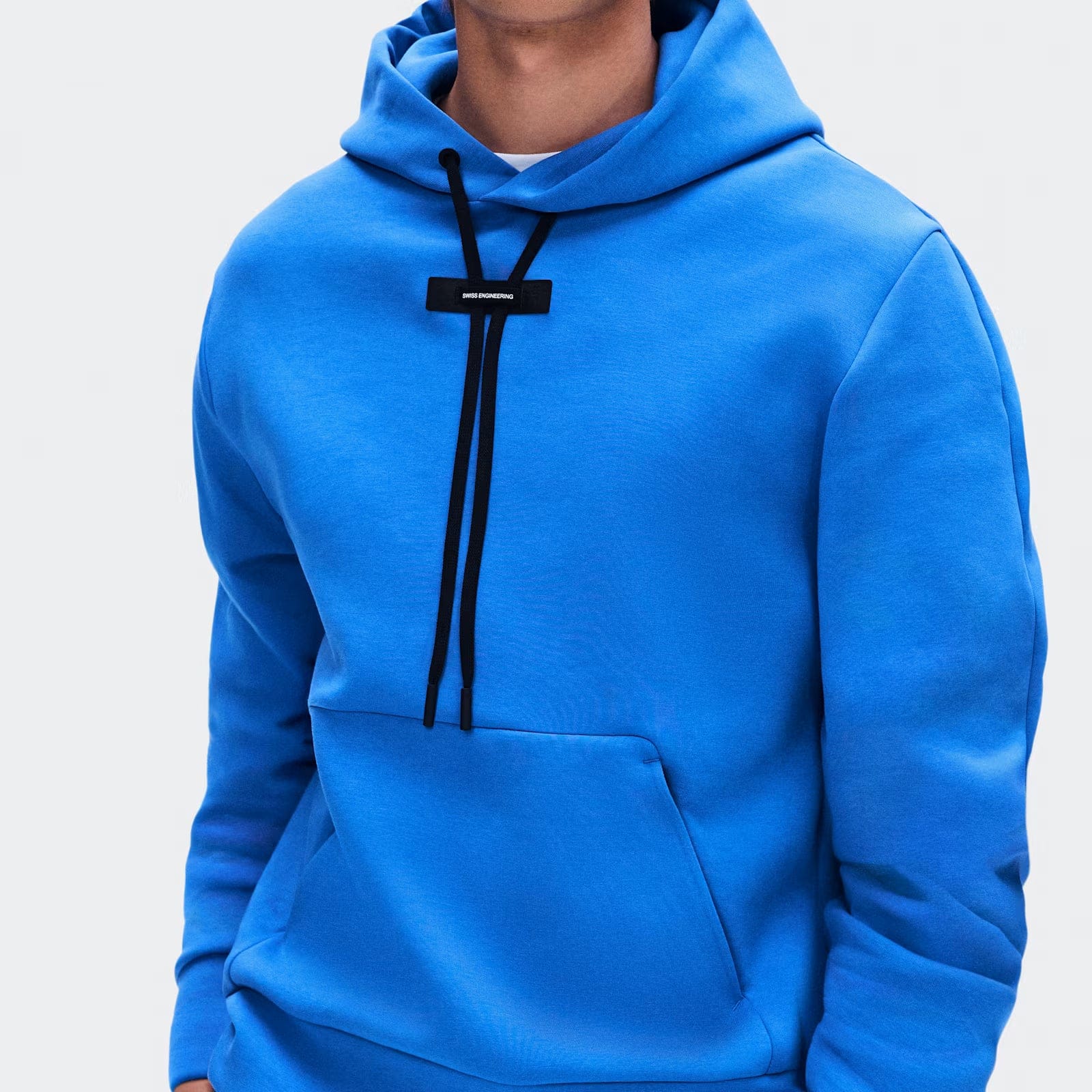 On Running On Focus Tech Hoodie Jay
