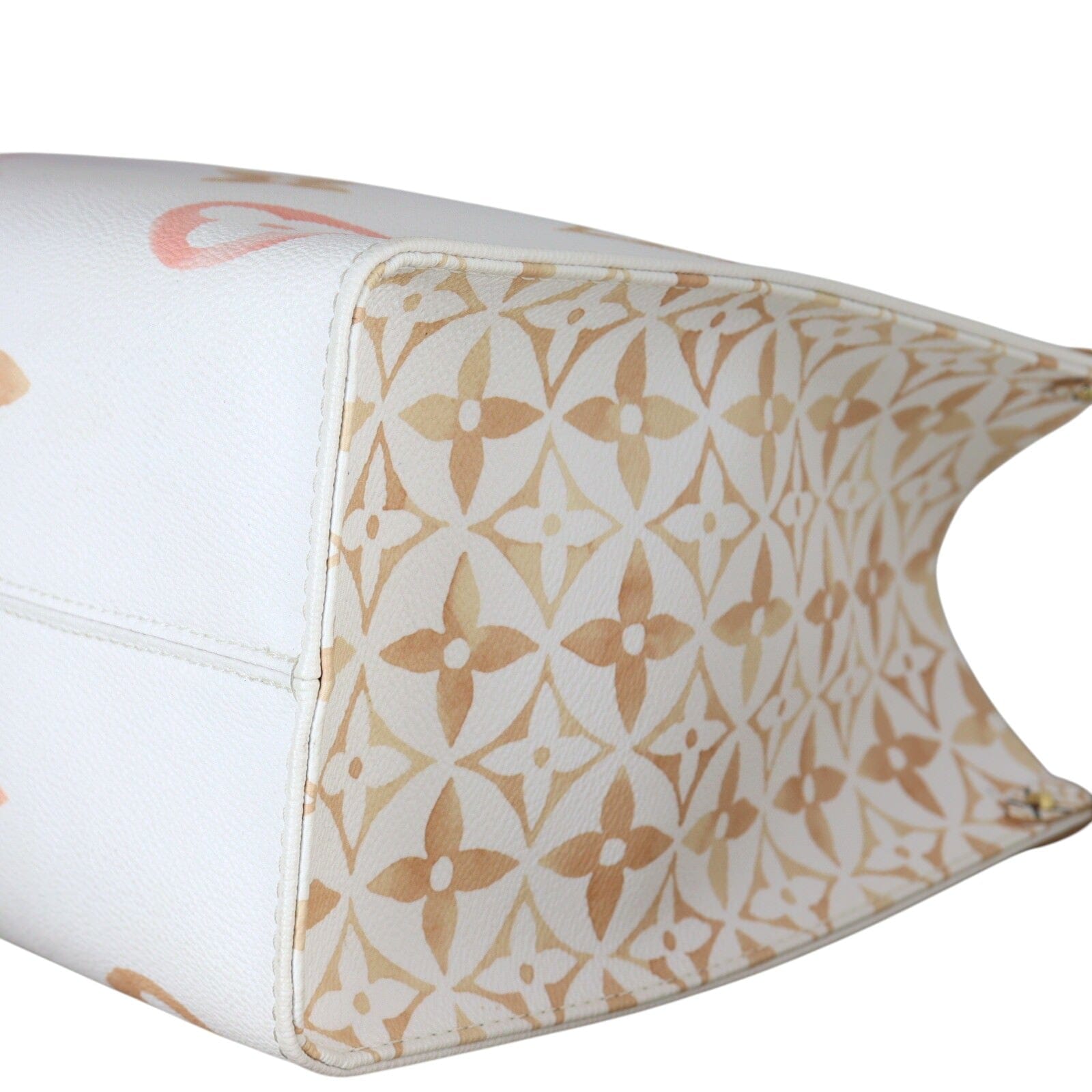 Louis Vuitton OnTheGo MM Monogram Giant By The Pool