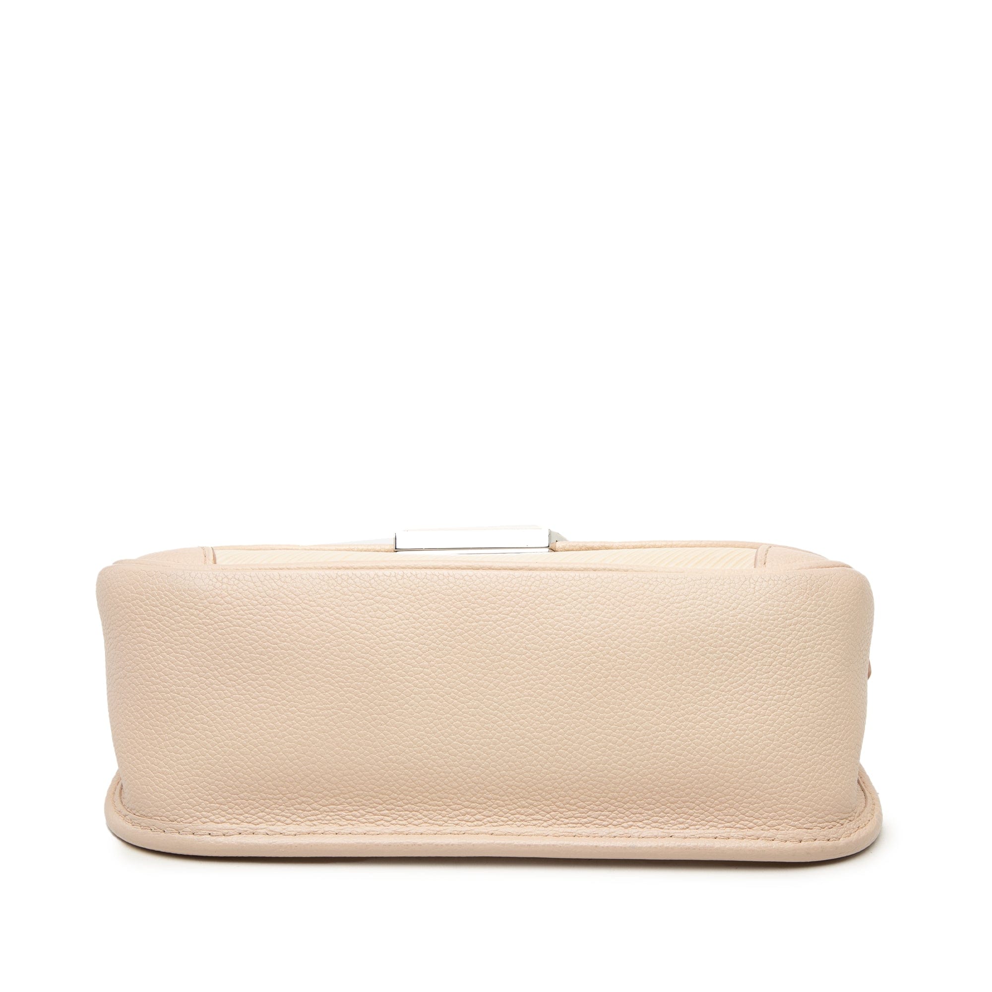 Louis Vuitton Epi Buci